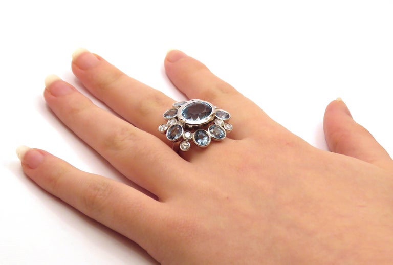 Bague Cocktail Vintage En Or Blanc 18 Carats Avec Aigue-marine +5 Carats - Taille 53