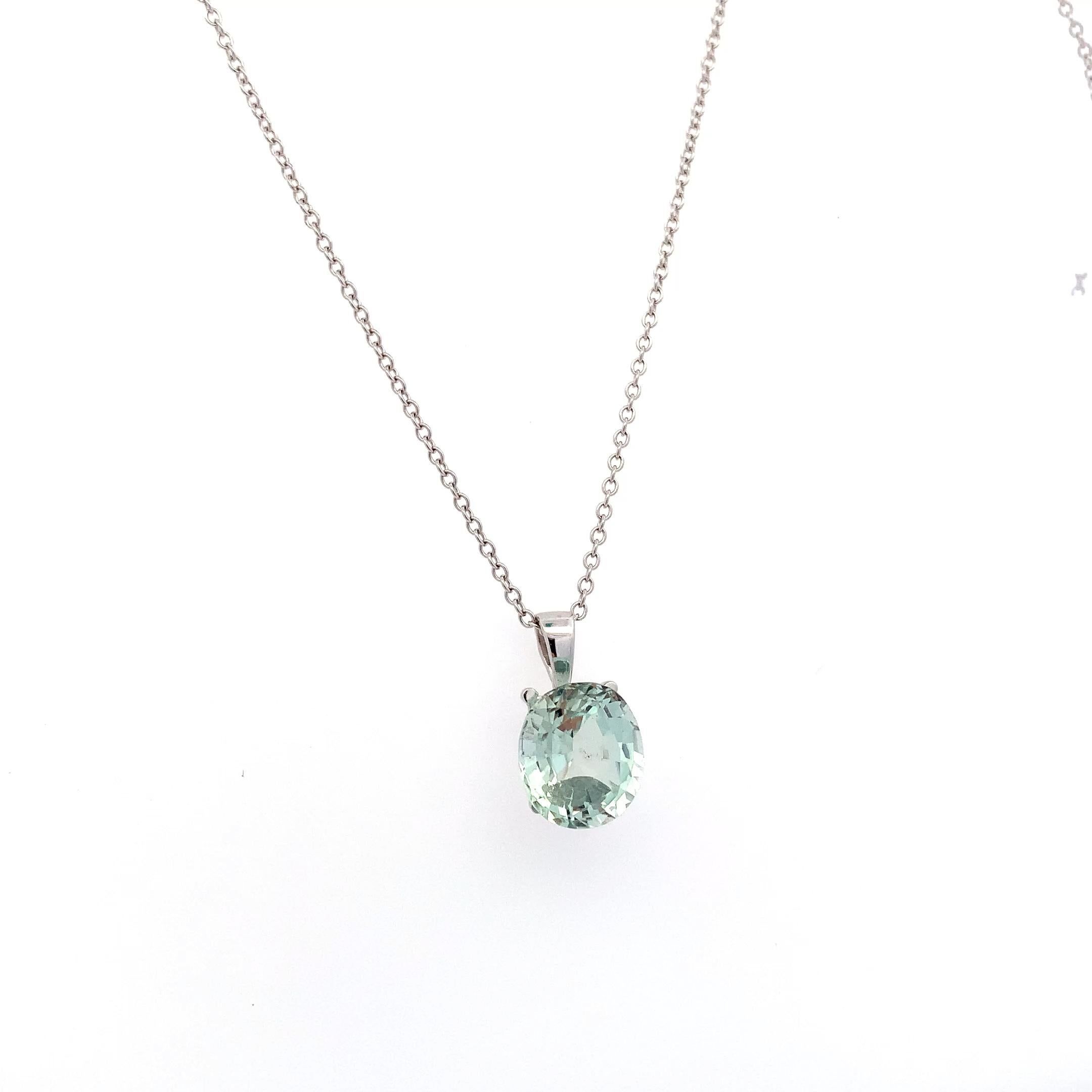 Collana con ciondolo a forma di cielo blu con acquamarina in oro bianco 18 carati In condizioni Nuovo in vendita a London, GB