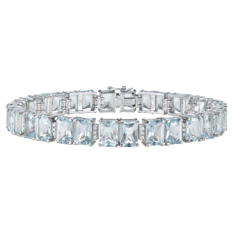 Bracelet en aigue-marine et or blanc 18 carats avec diamants blancs En  vente sur 1stDibs