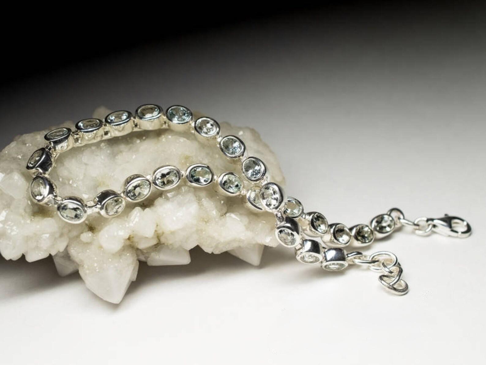 Artist Aquamarine Bracelet Silver Natural Gemstone Blue Beryl gift for wife For Sale