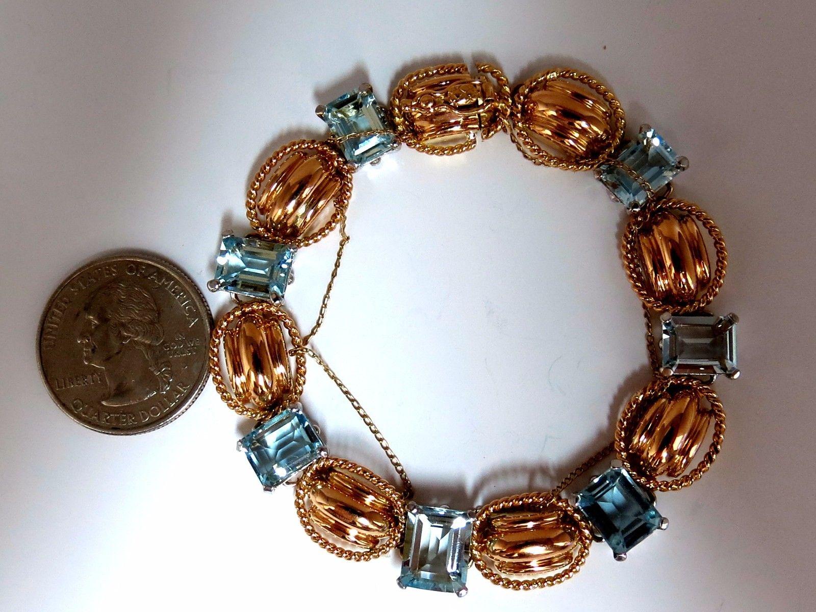 Aquamarine Bracelet Vintage 16.40 Carat Seven Emerald Cuts 18 Karat Chain Link In Good Condition In New York, NY