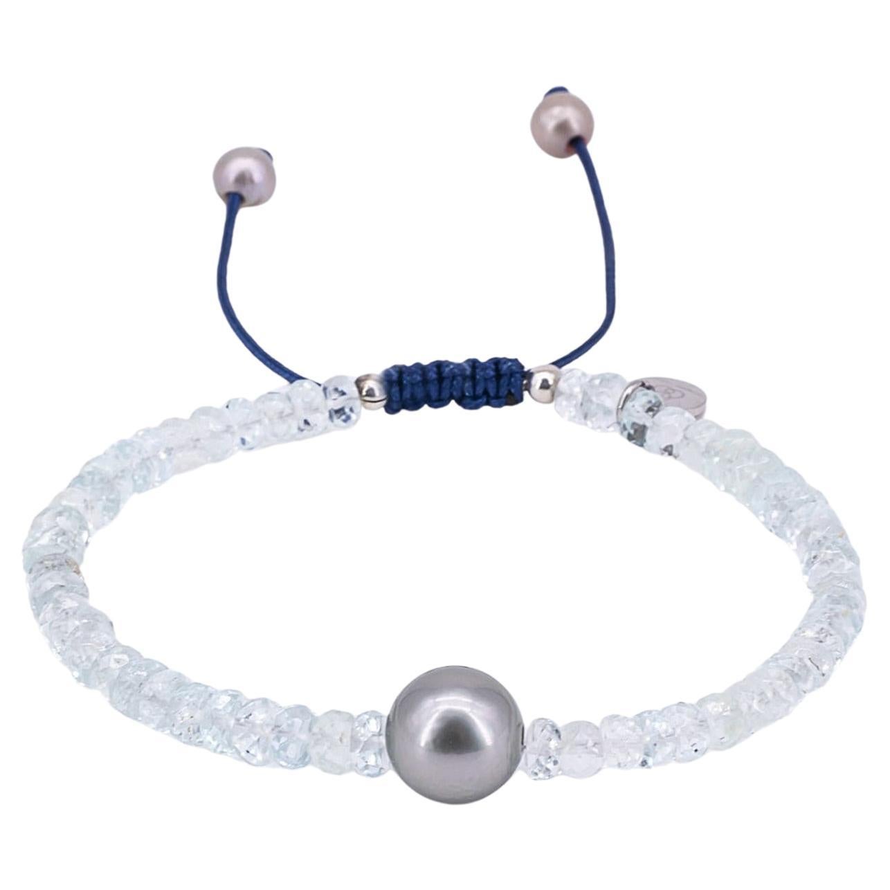 Aquamarine Bracelet with Tahiti pearl and drawstring closure For Sale