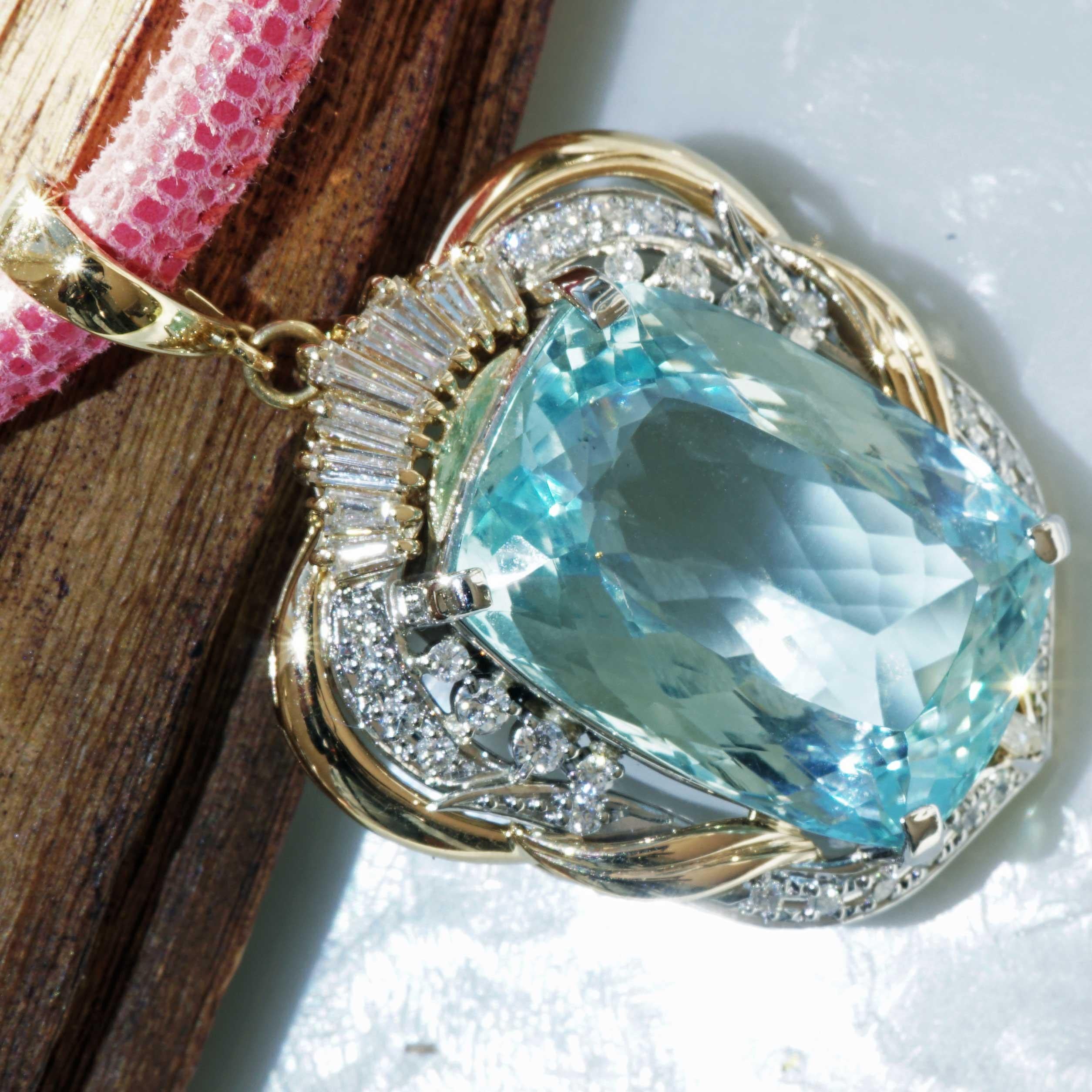 Aquamarine Brilliant Clip Pendant 24.5 0.83 ct this Color is rare and demanded For Sale 1