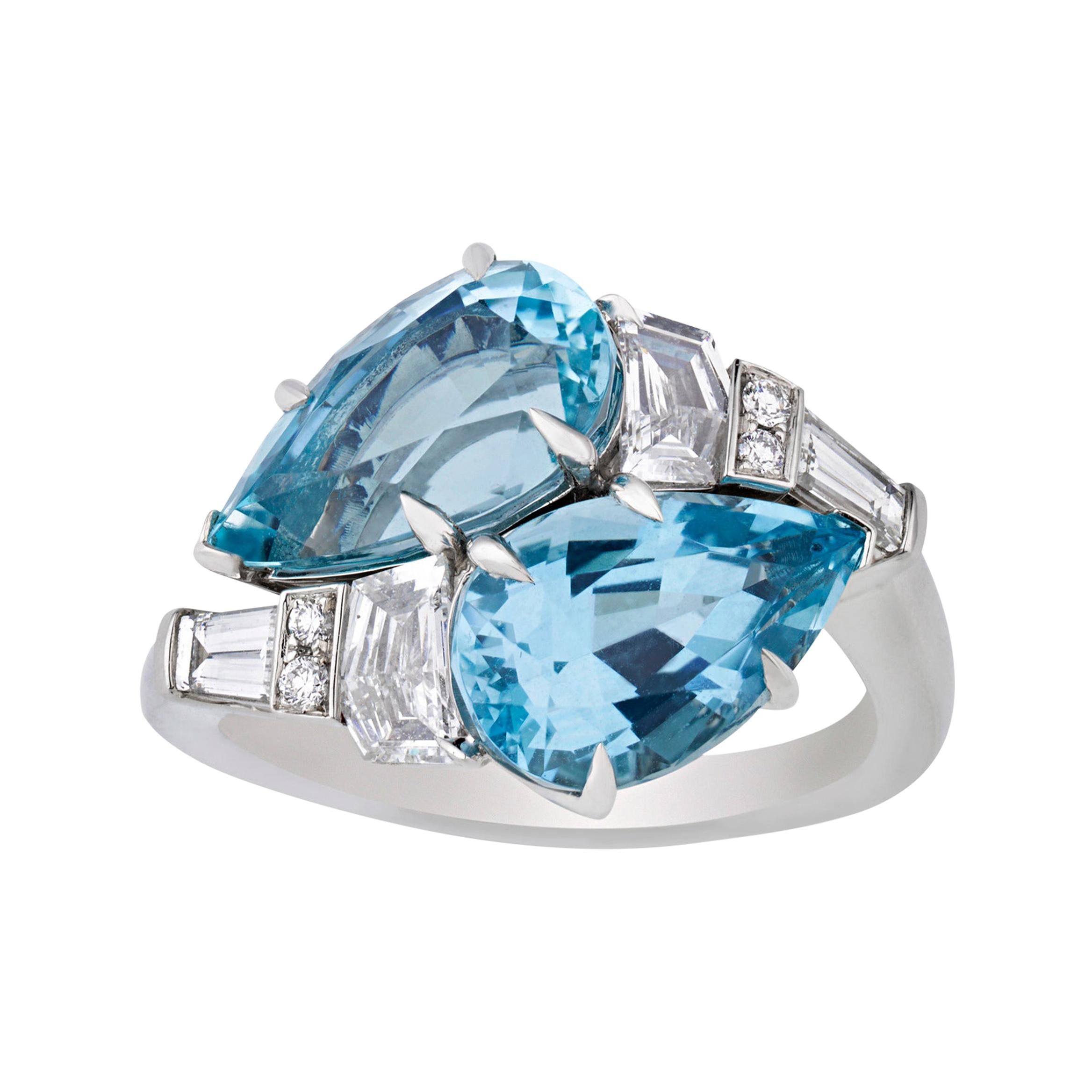 Aquamarine Bypass Ring by Raymond Yard, 4.64 Carats