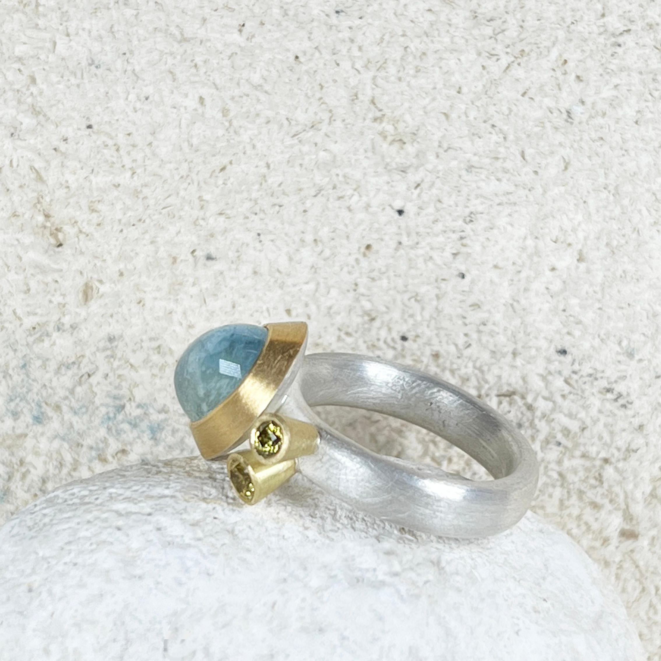 Women's Aquamarine Cabochon and Yellow Sapphire Silver and 22ct Gold Ring For Sale