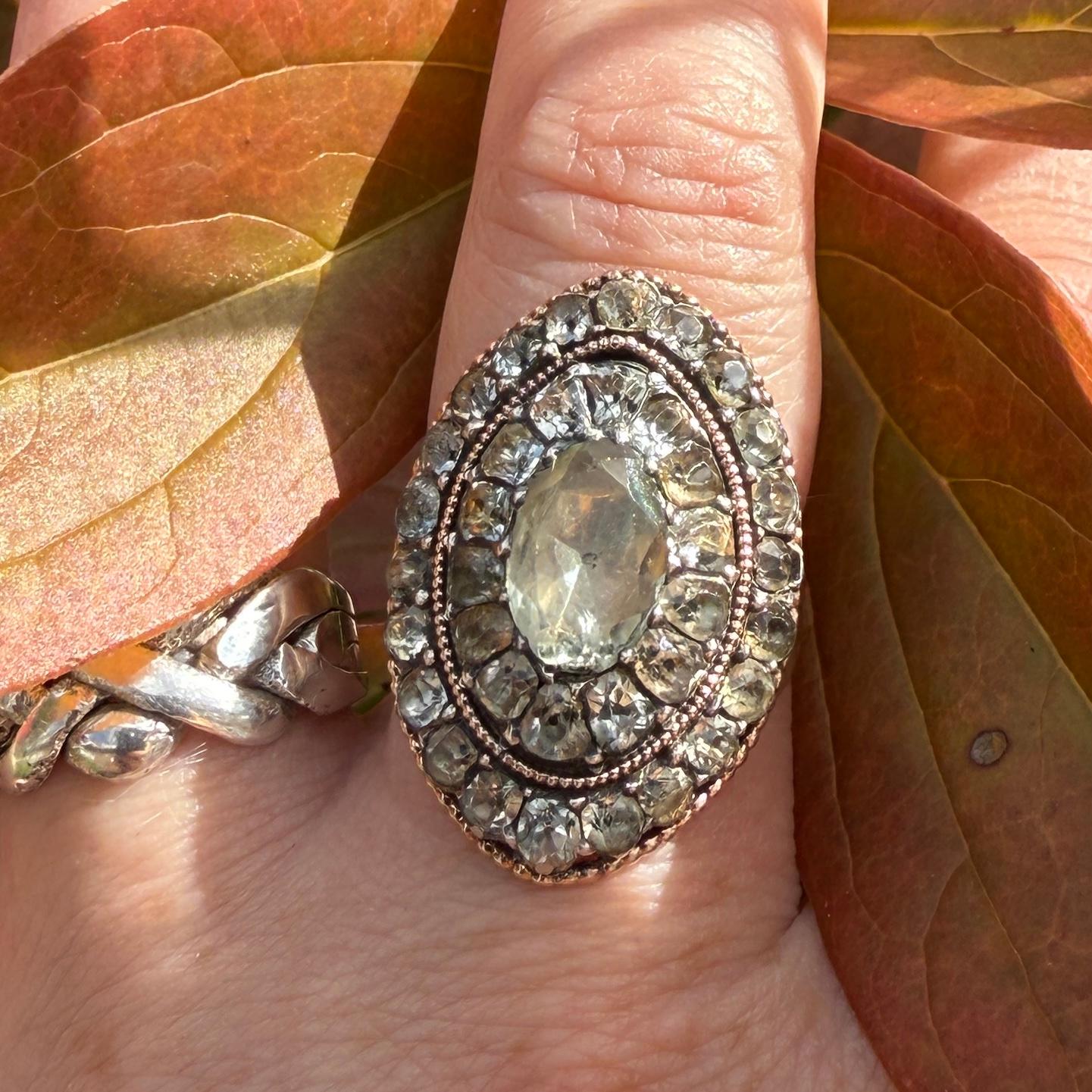 Bague d'aigue-marine en argent et en or. Portugais, fin du XVIIIe siècle. Bon état - En vente à London, GB