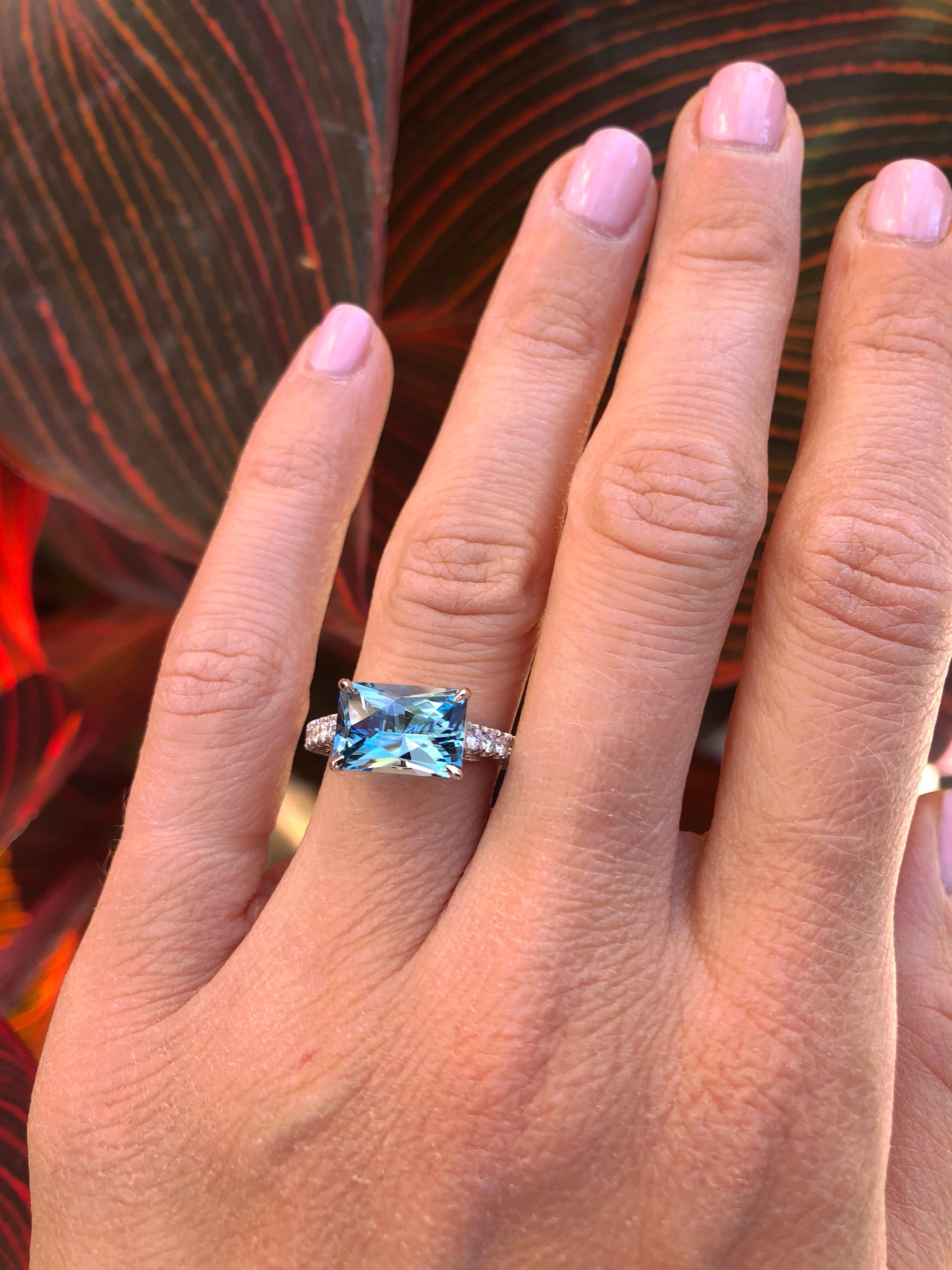 Aquamarin & Diamant Platin Cocktail Ring - Luxus Geschenk von Merkaba Schmuck im Zustand „Neu“ im Angebot in Beverly Hills, CA