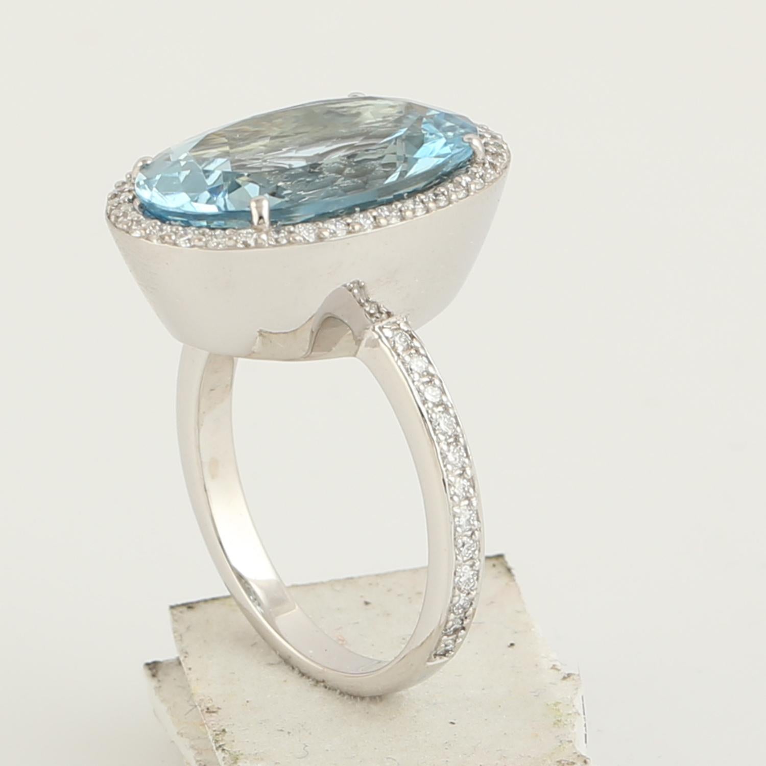 Mixed Cut Aquamarine Cocktail Ring With Diamonds Made In 18k White Gold