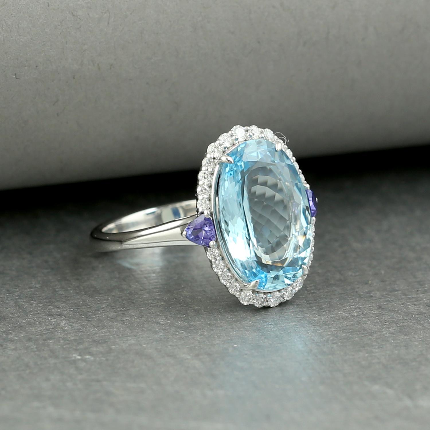 18KT:4.406g,D:0.26ct, Aqua:5.38ct,Tanz:0.21ct,