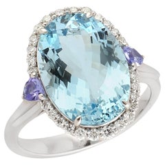 Aquamarin-Cocktailring mit Tansanit und Diamanten aus 18 Karat Weißgold