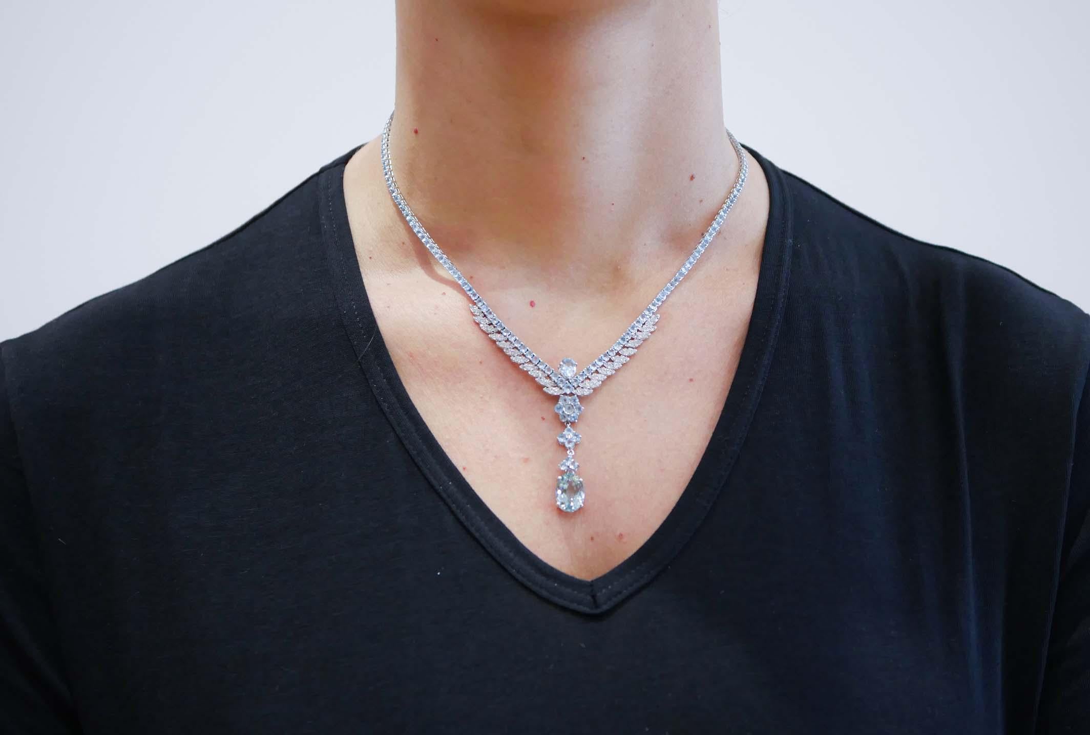 Aquamarine Colour Topazs, Diamonds, 14 Karat White Gold Tennis Necklace. In New Condition For Sale In Marcianise, Marcianise (CE)