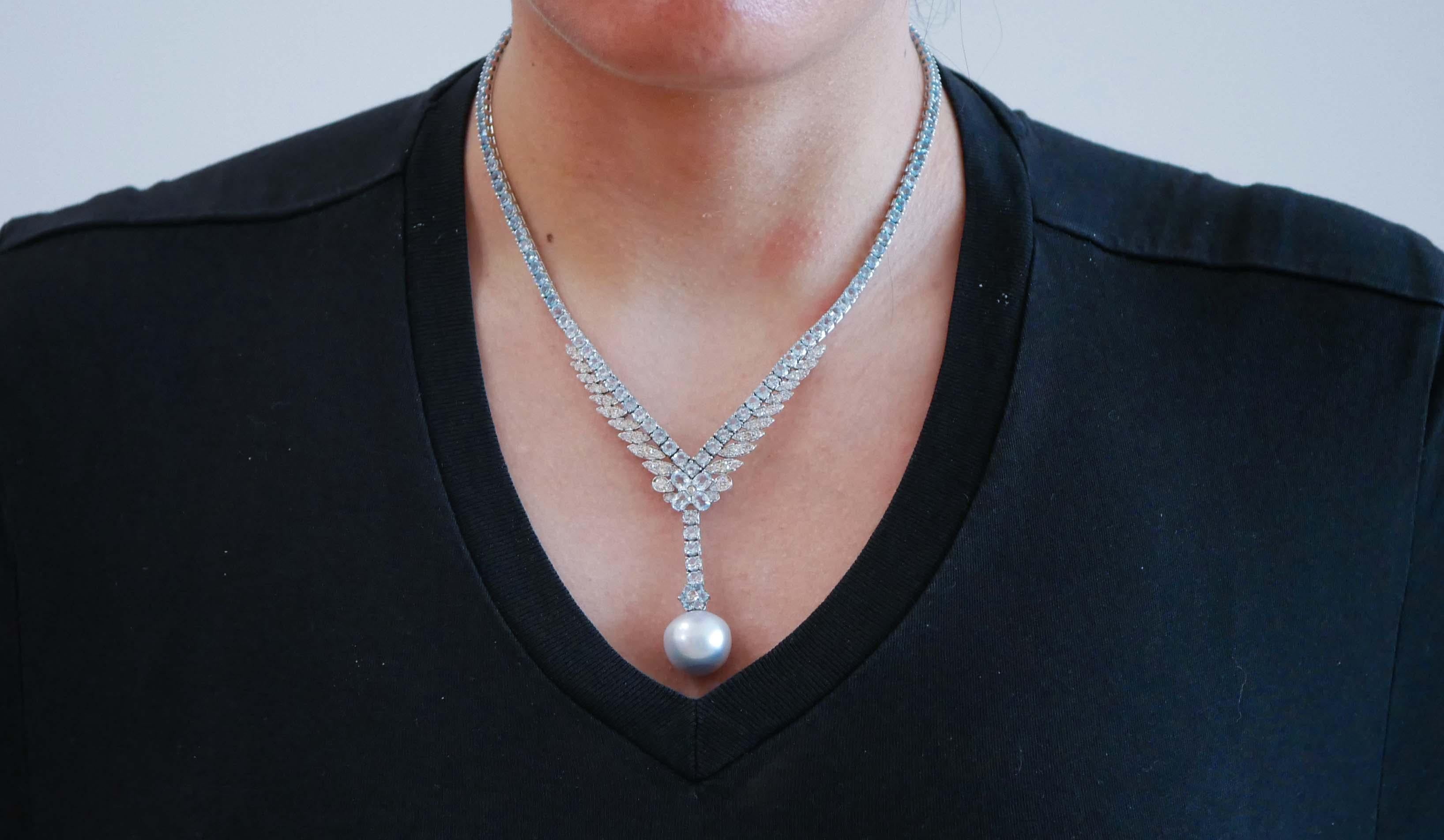 Aquamarine Colour Topazs, Diamonds, Pearl, 14 Karat White Gold Necklace. In New Condition For Sale In Marcianise, Marcianise (CE)