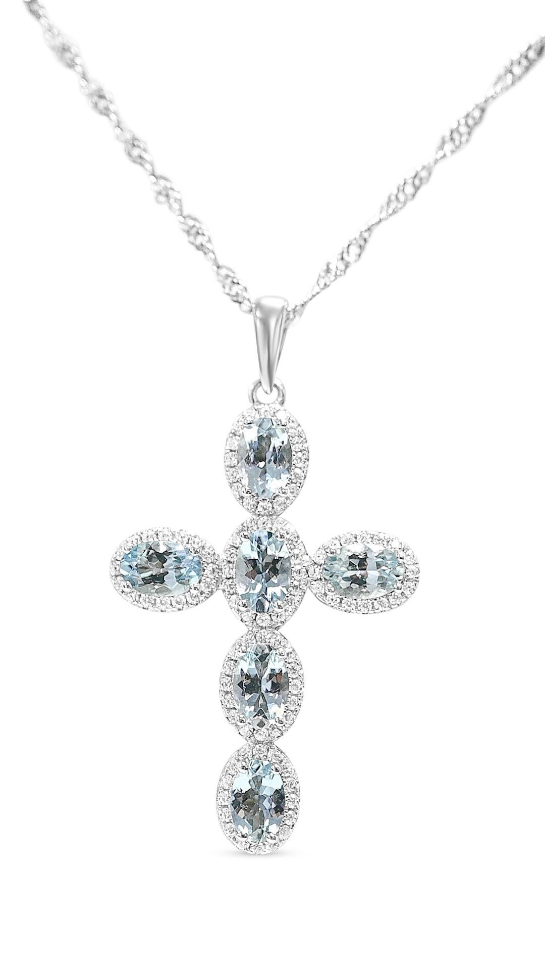 Colgante Cruz de Aguamarina con Circón Blanco en Plata de Ley 2,71ct Corte oval en venta