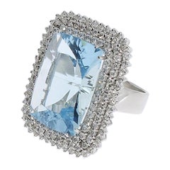 Vintage Aquamarine Diamond 18 Carat Gold Cocktail Ring