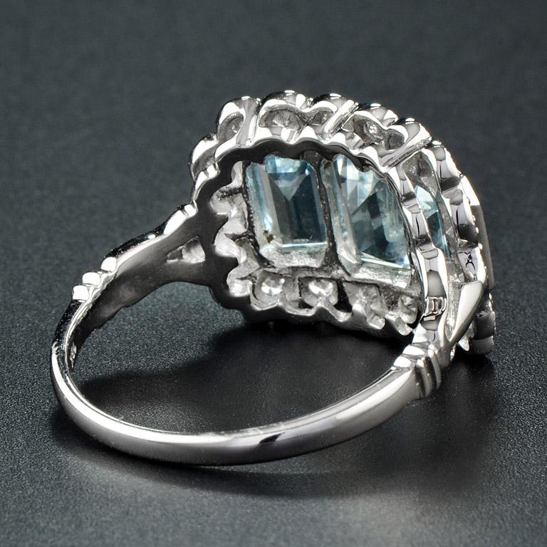 Aquamarine Diamond 18 Karat White Gold Cocktail Ring In New Condition In Bangkok, TH
