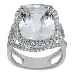 Bague en or blanc 18k aigue-marine et diamants