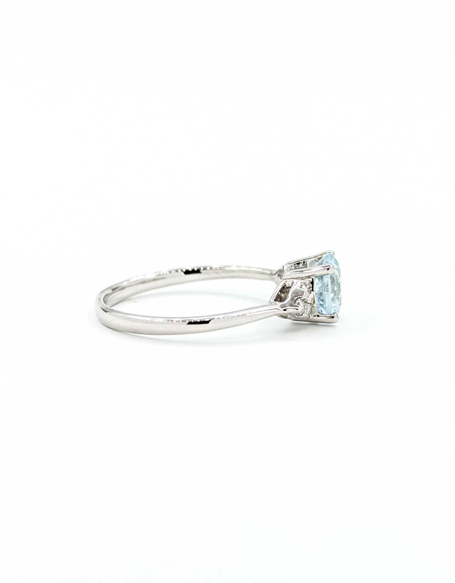 Anello con acquamarina e diamanti in oro bianco 14k in vendita 1