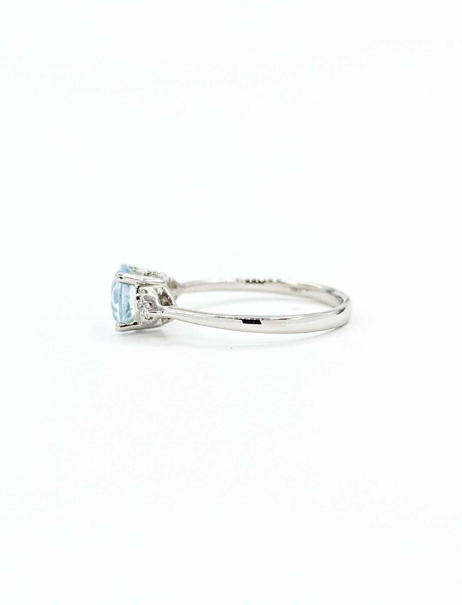 Anello con acquamarina e diamanti in oro bianco 14k in vendita 3