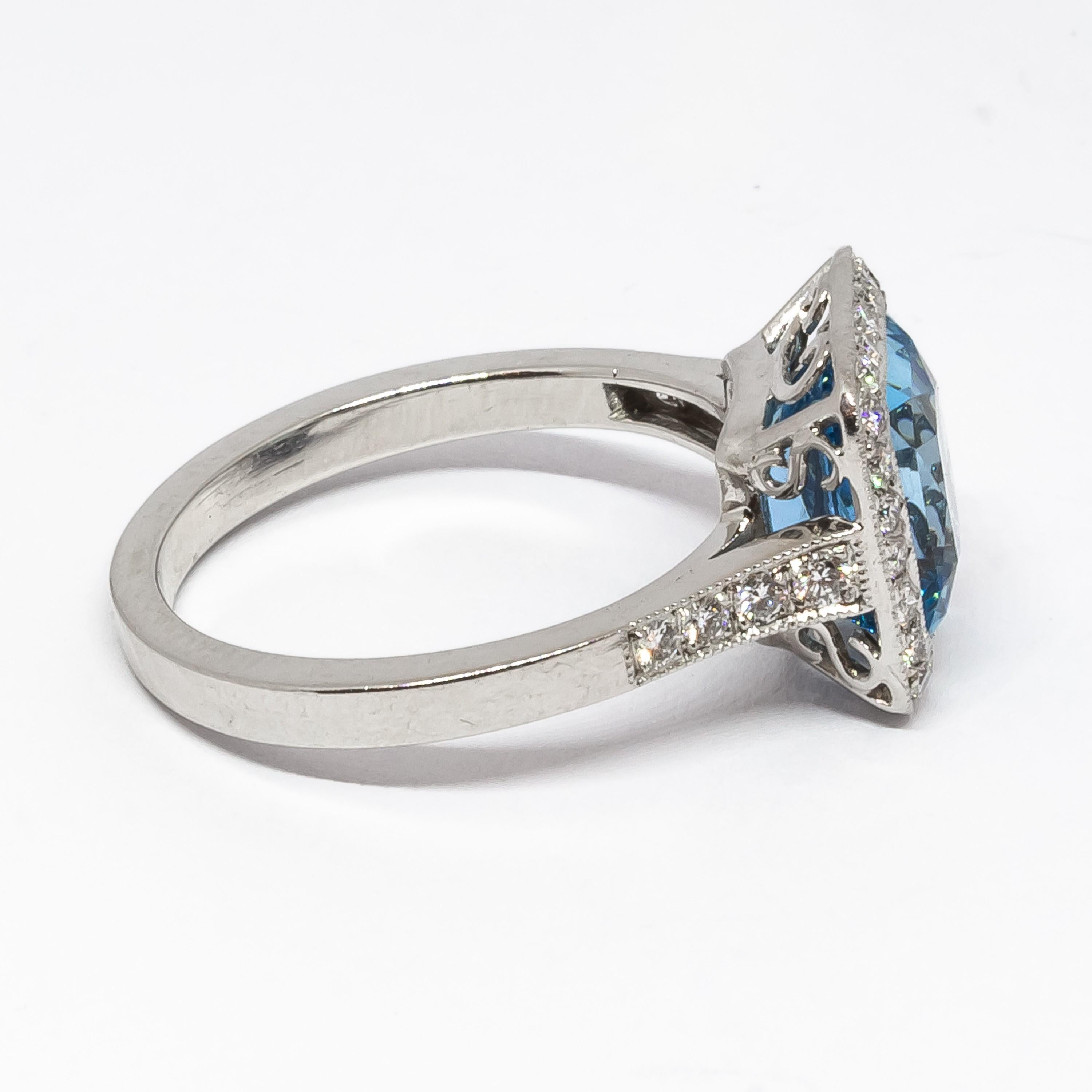 Aquamarine, Diamond and Platinum Cluster Ring In New Condition For Sale In London, GB