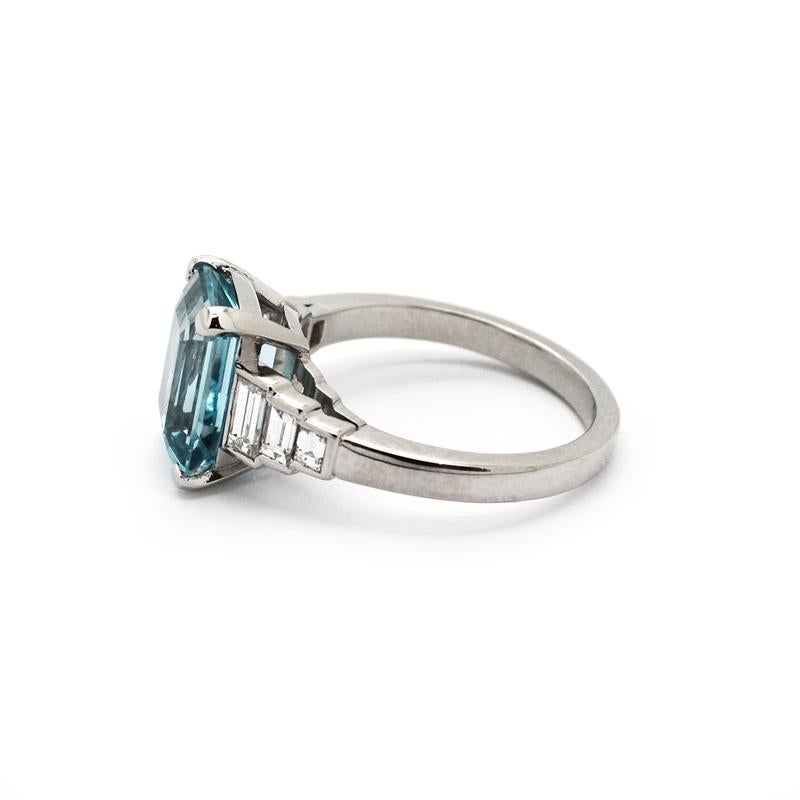 Modern Aquamarine Diamond and Platinum Ring