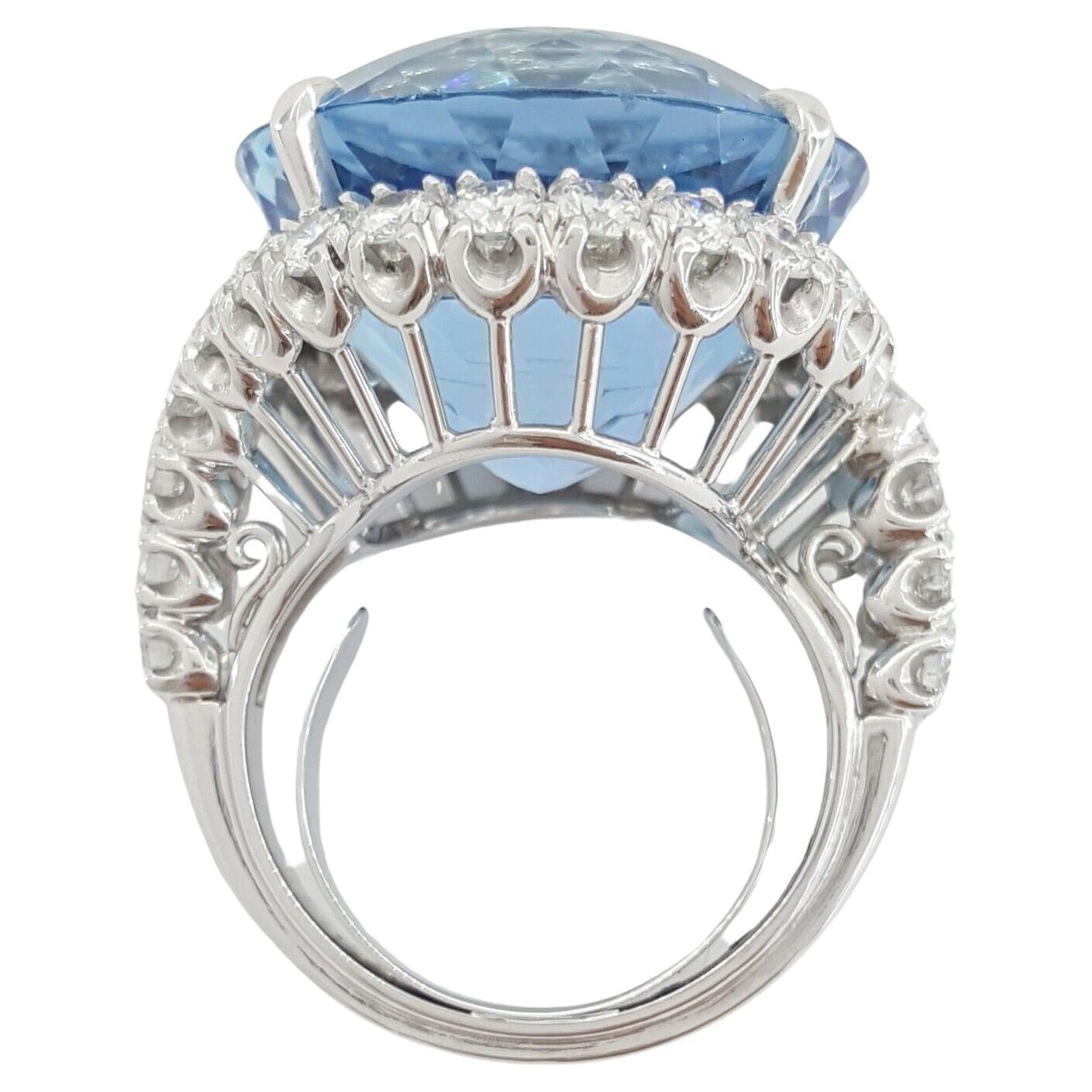 Aquamarine Diamond Cocktail Platinum Ring In New Condition For Sale In Rome, IT