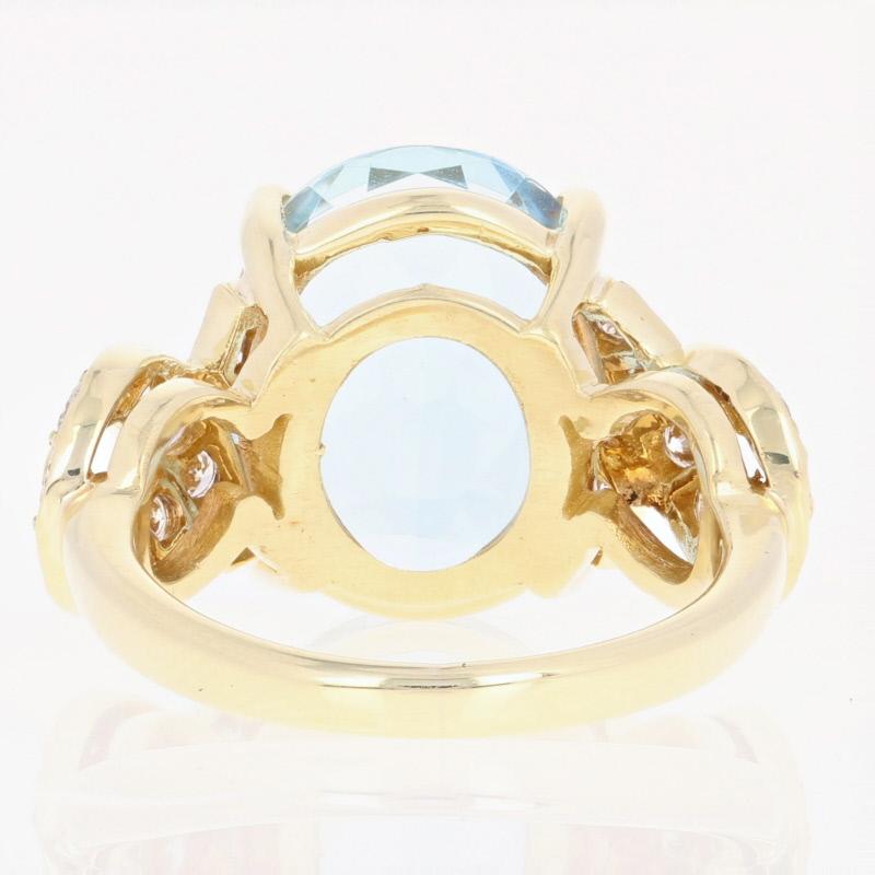 Women's Aquamarine and Diamond Cocktail Ring, 18 Karat Gold Oval Brilliant 7.23 Carat