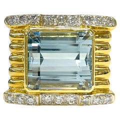 Vintage Aquamarine Diamond Cocktail Ring, 19.4 Carat