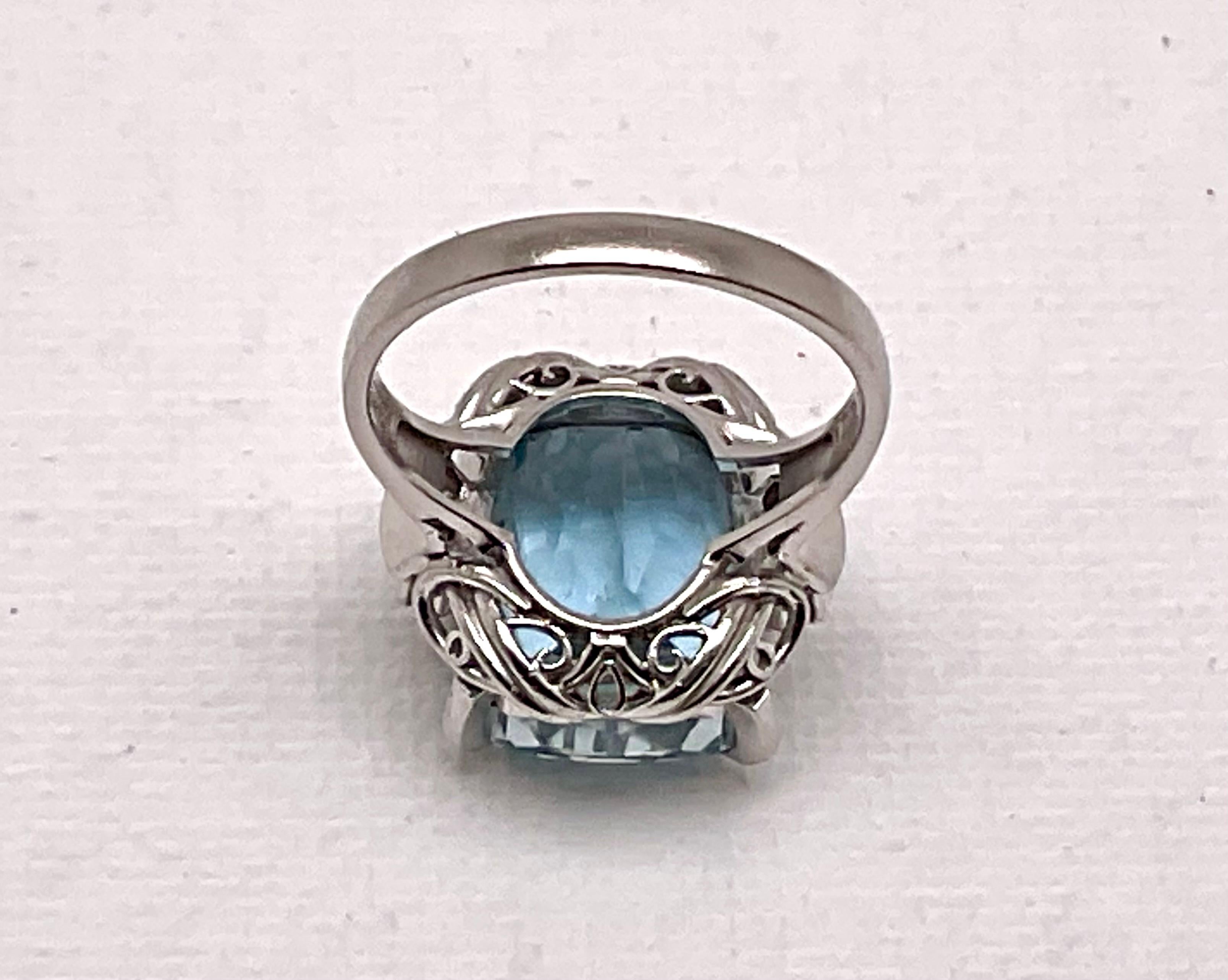 Square Cut Aquamarine & Diamond Cocktail Ring Platinum For Sale