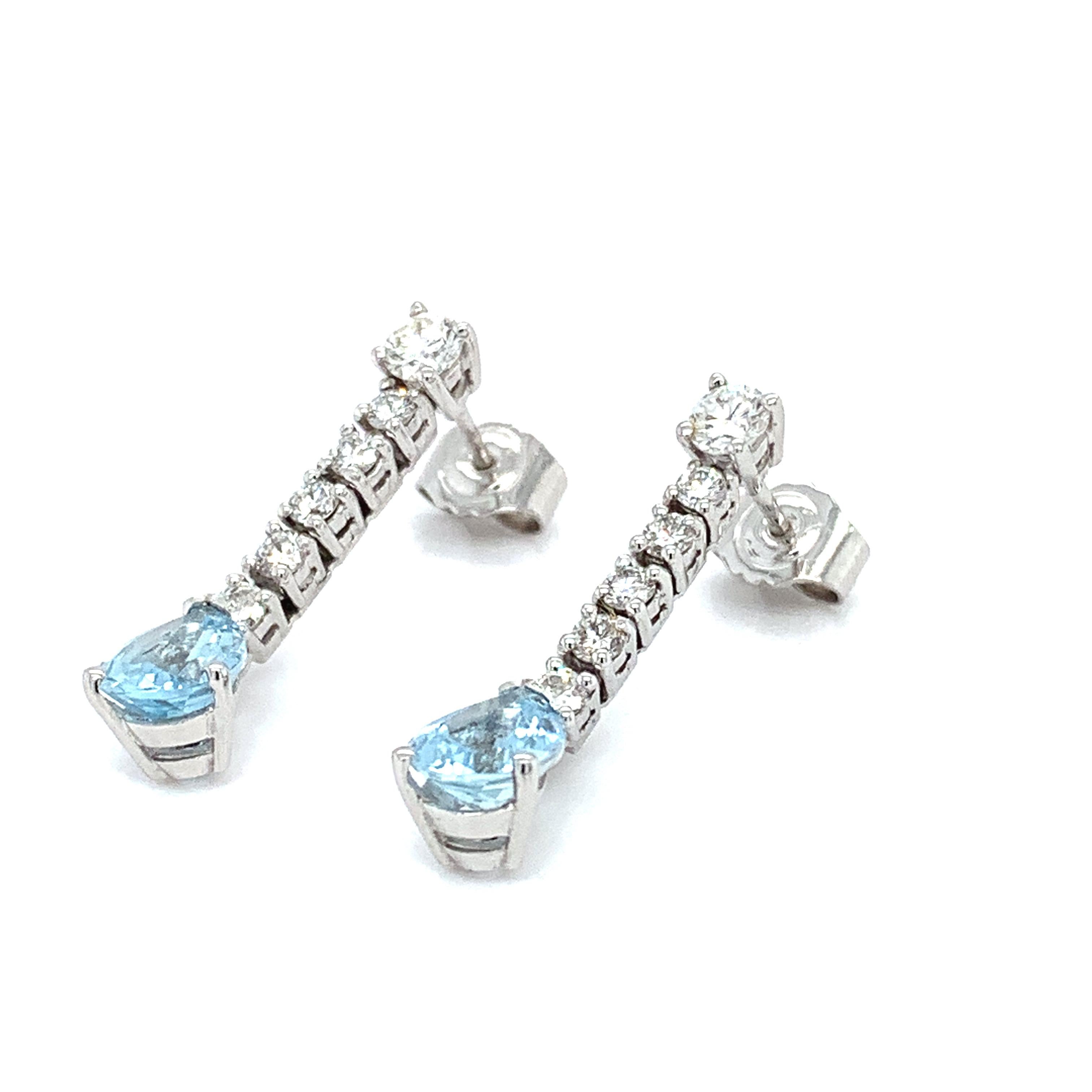 Aquamarine diamond drop earrings 18k white gold In New Condition For Sale In London, GB
