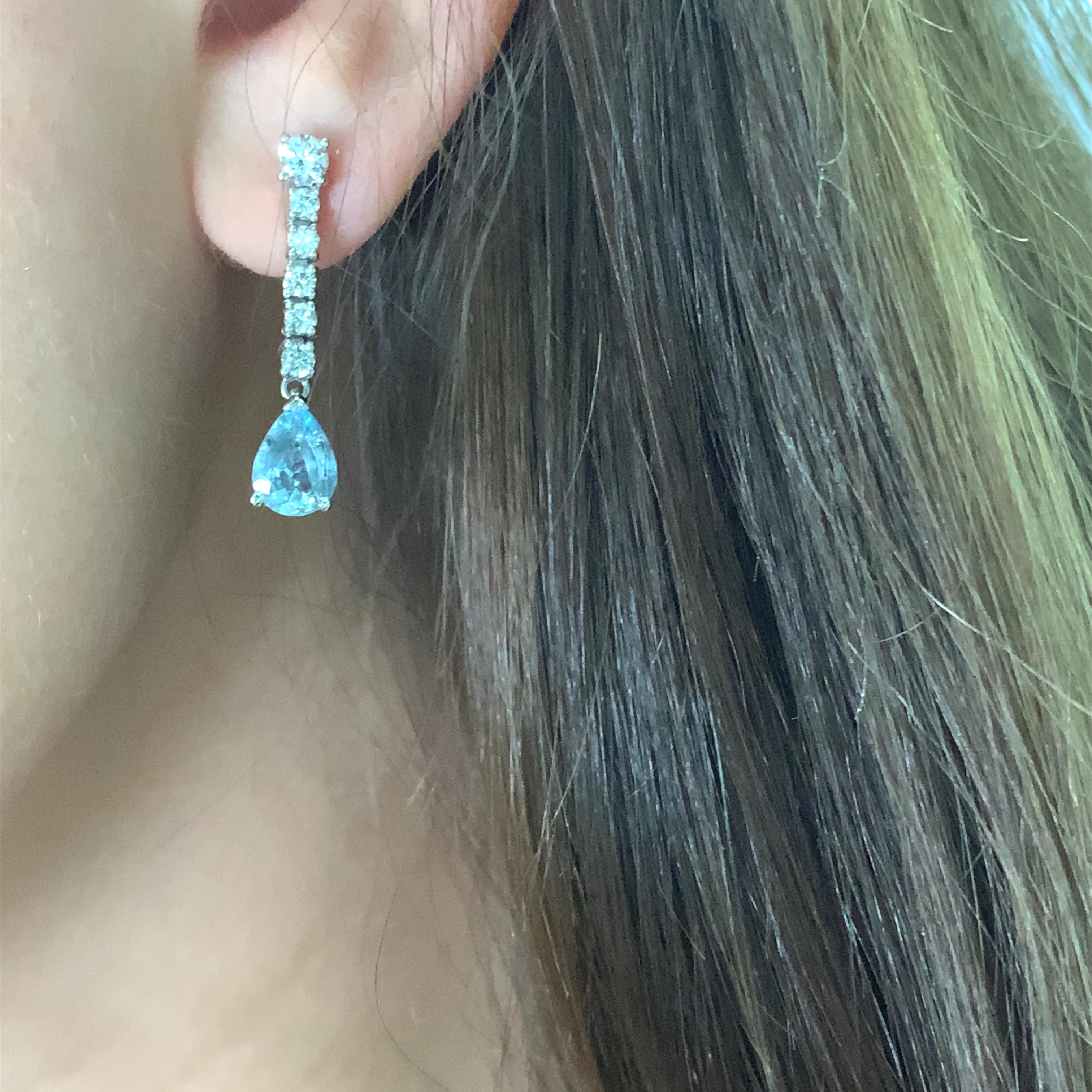 Art Deco Aquamarine diamond drop earrings 18k white gold For Sale