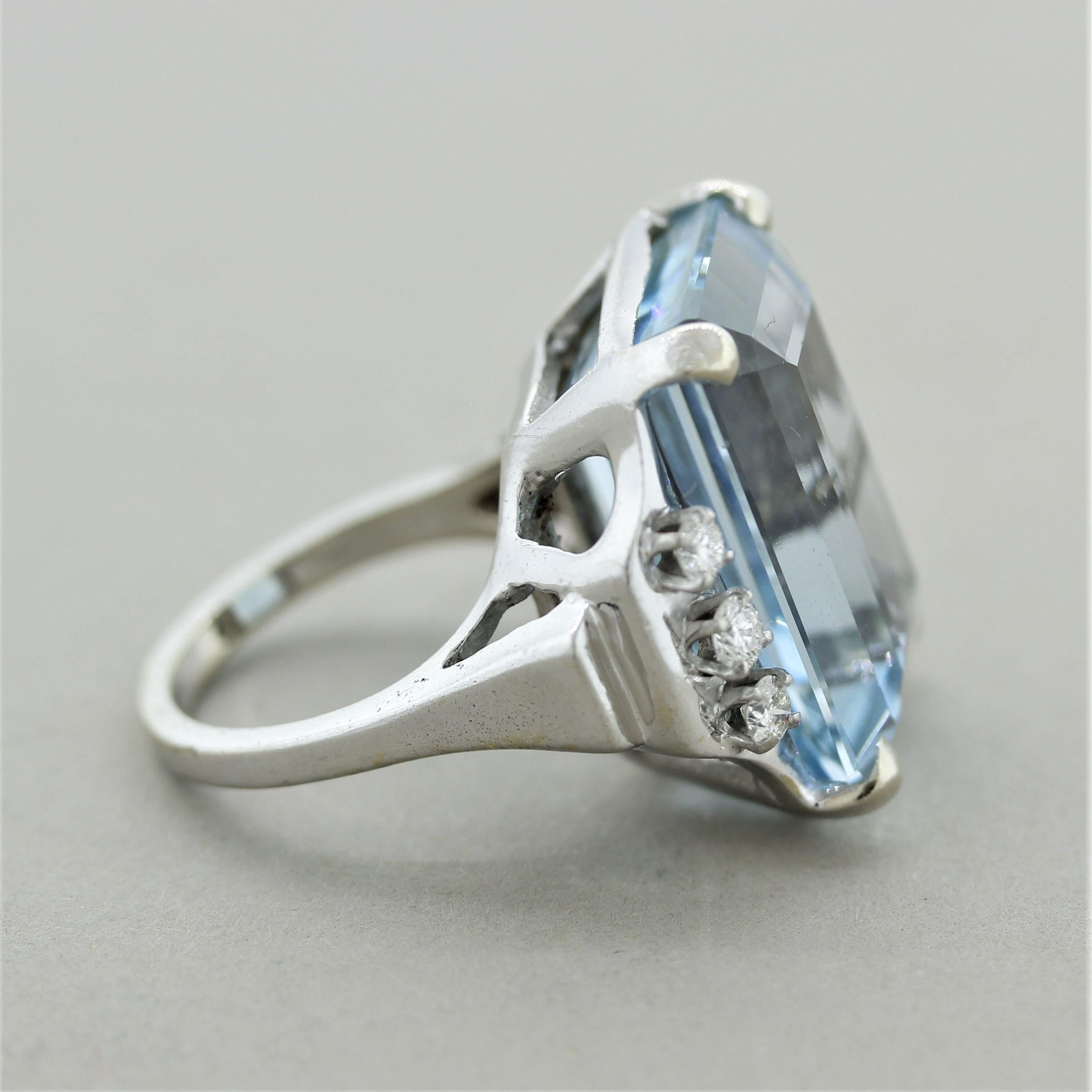 Women's Aquamarine Diamond Gold Cocktail Ring For Sale