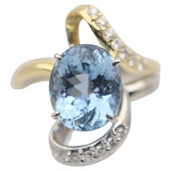 Zweifarbiger Ring aus Gold und Platin mit Aquamarin und Diamant