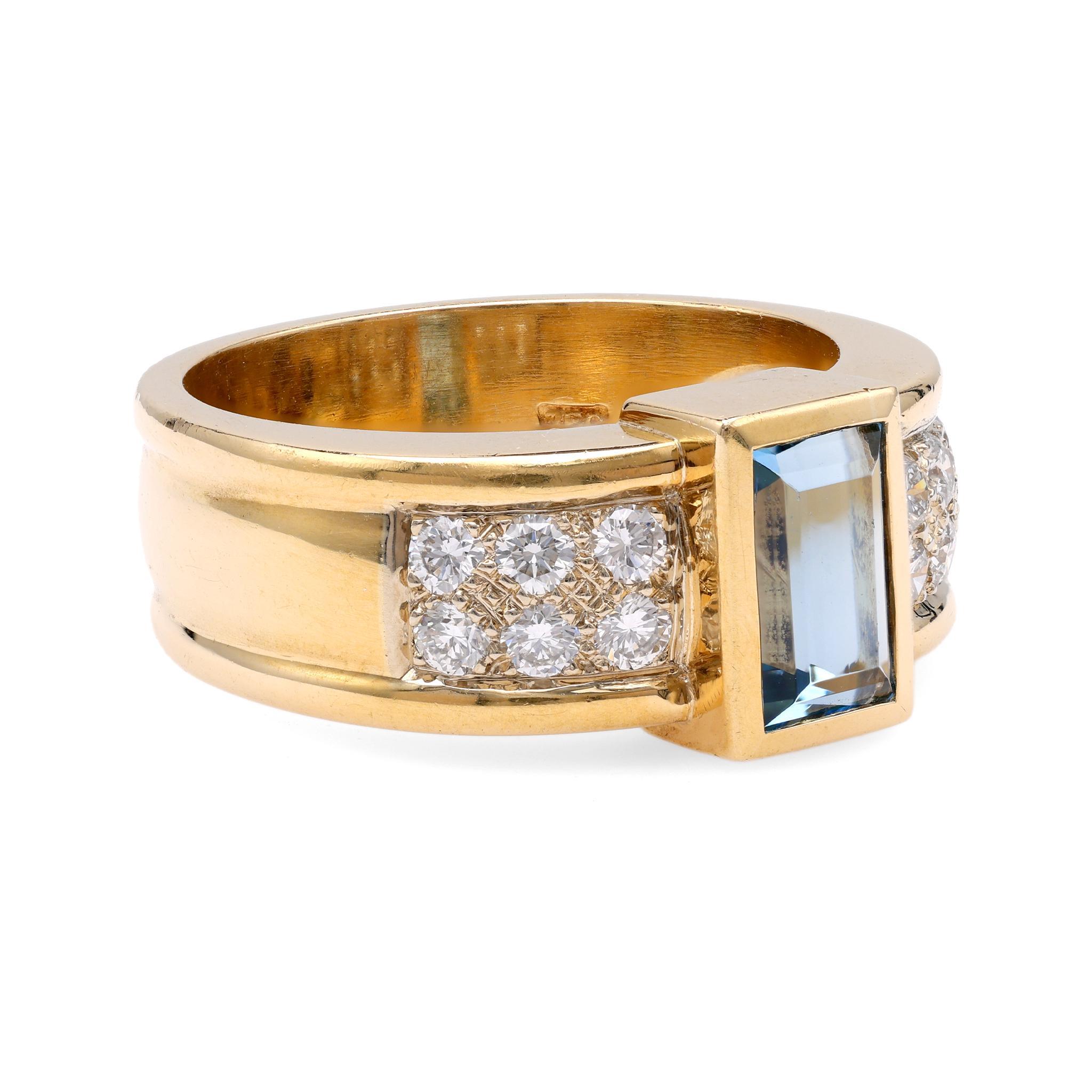 Baguette Cut Aquamarine Diamond Gold Ring For Sale