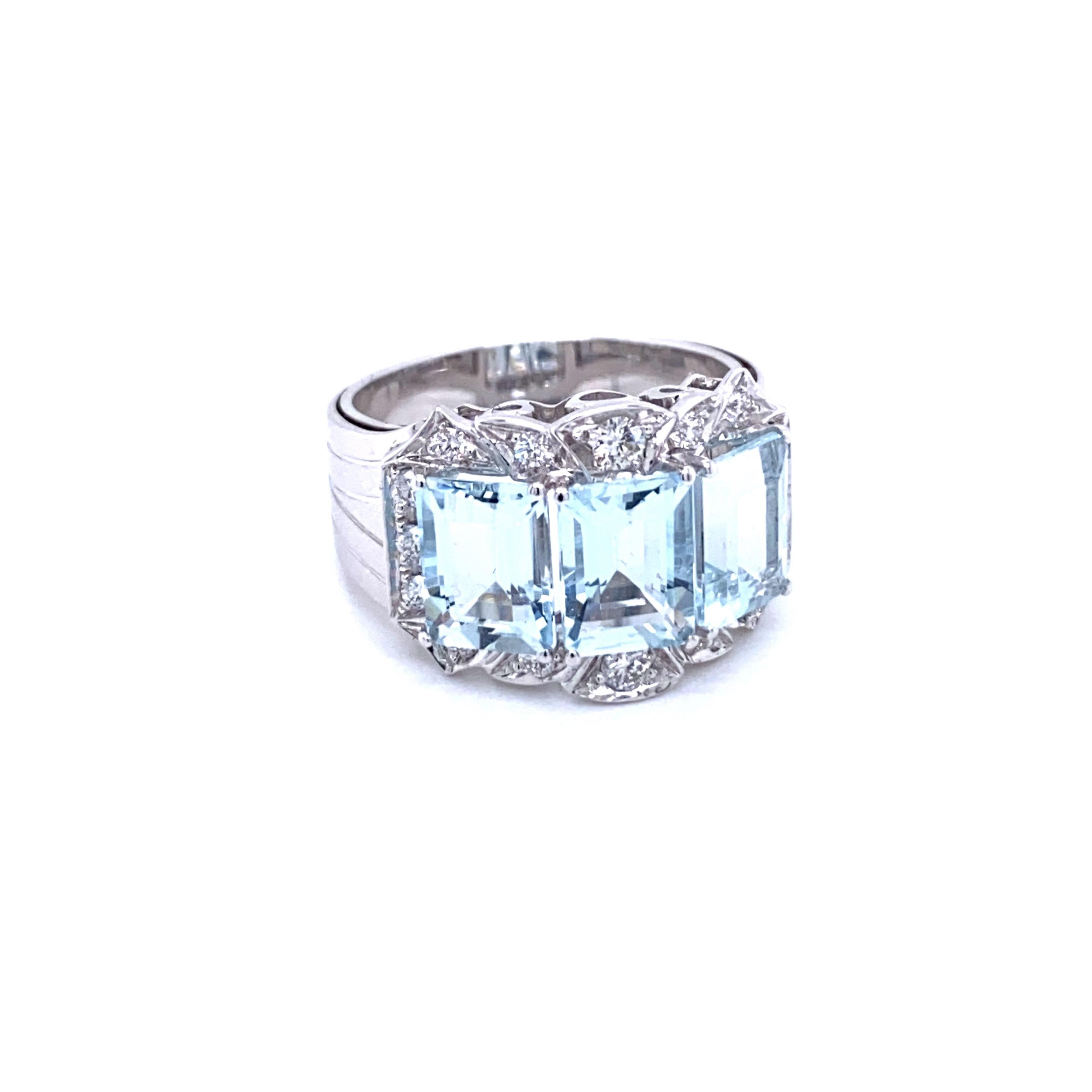 Aquamarine Diamond Gold Three-Stone Band Ring 1
