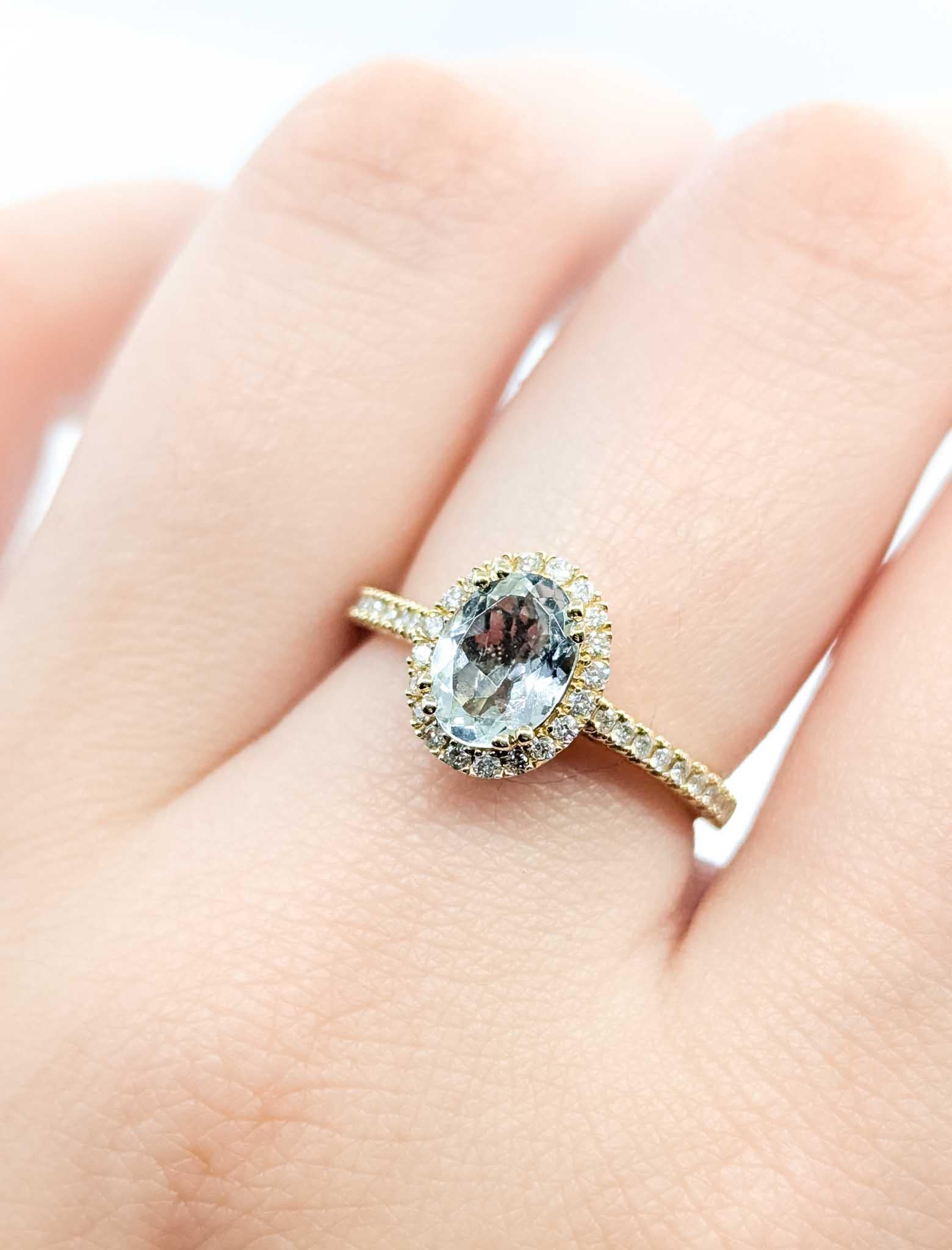 Anello aureola con acquamarina e diamante in oro giallo 14k In condizioni ottime in vendita a Bloomington, MN