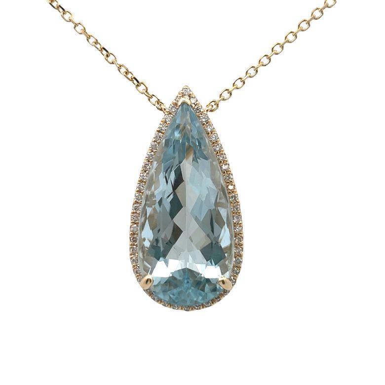 Our exquisite aquamarine stone pendant necklace is a work of art that is sure to turn heads. The pendant is crafted from the finest materials, featuring a stunning pear-shaped aquamarine stone, with a total weight of 22.06 carats, which is sure to
