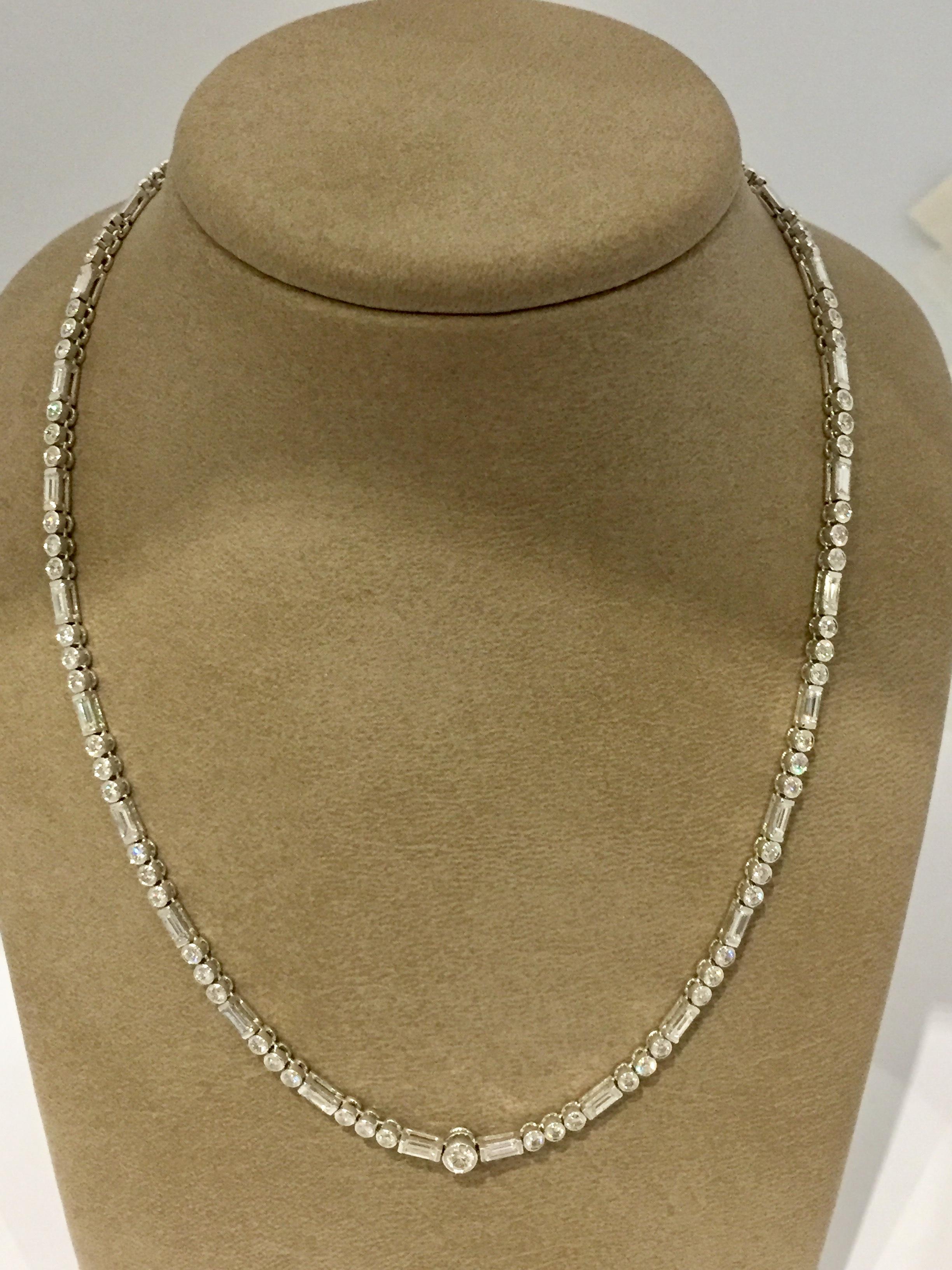 Aquamarin-Diamant-Halskette im Angebot 2