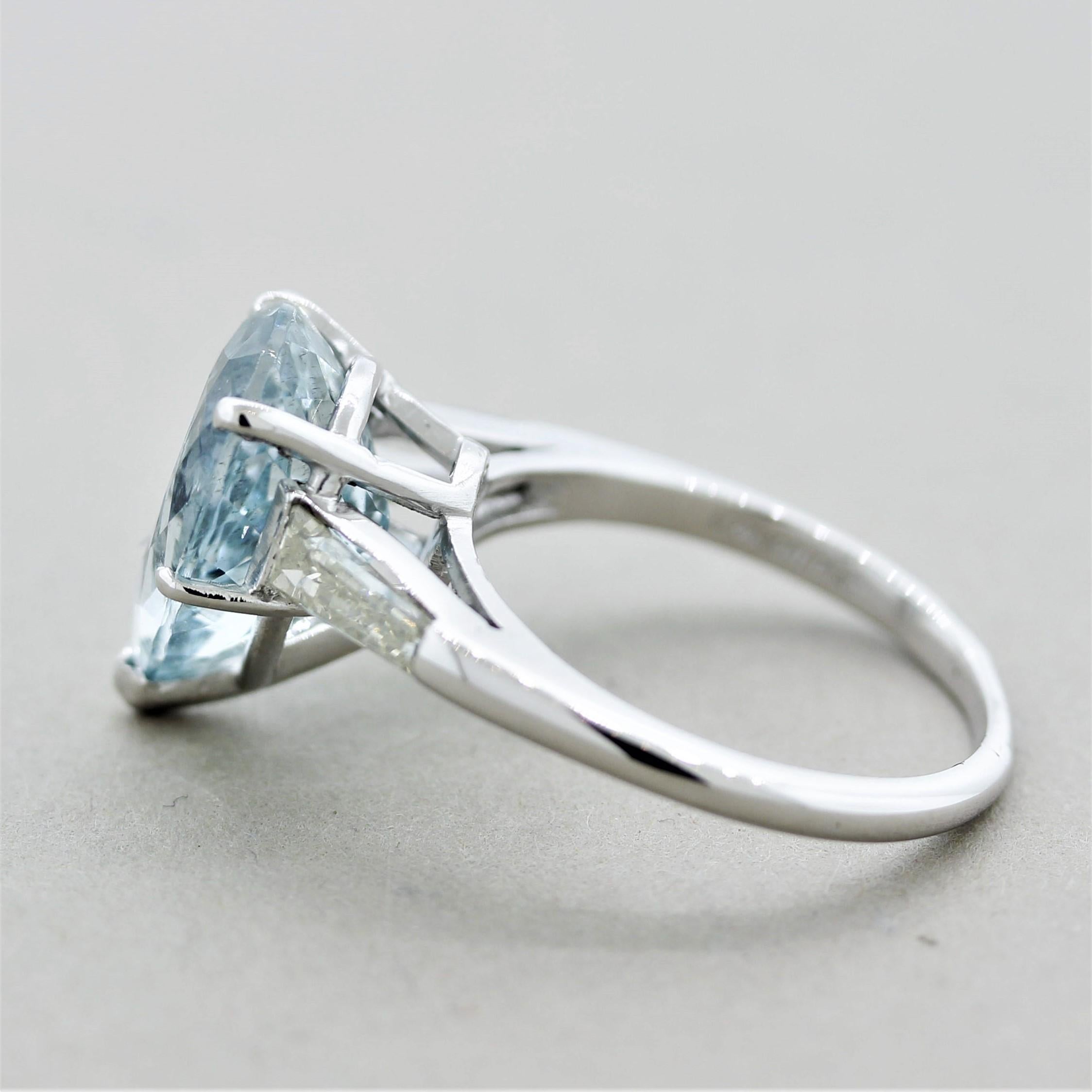 Aquamarine Diamond Platinum 3-Stone Ring In New Condition In Beverly Hills, CA