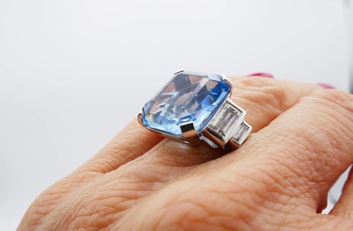 Aquamarine Diamond Platinum Cocktail Ring, Art Deco Revival In Excellent Condition In Beverly Hills, CA