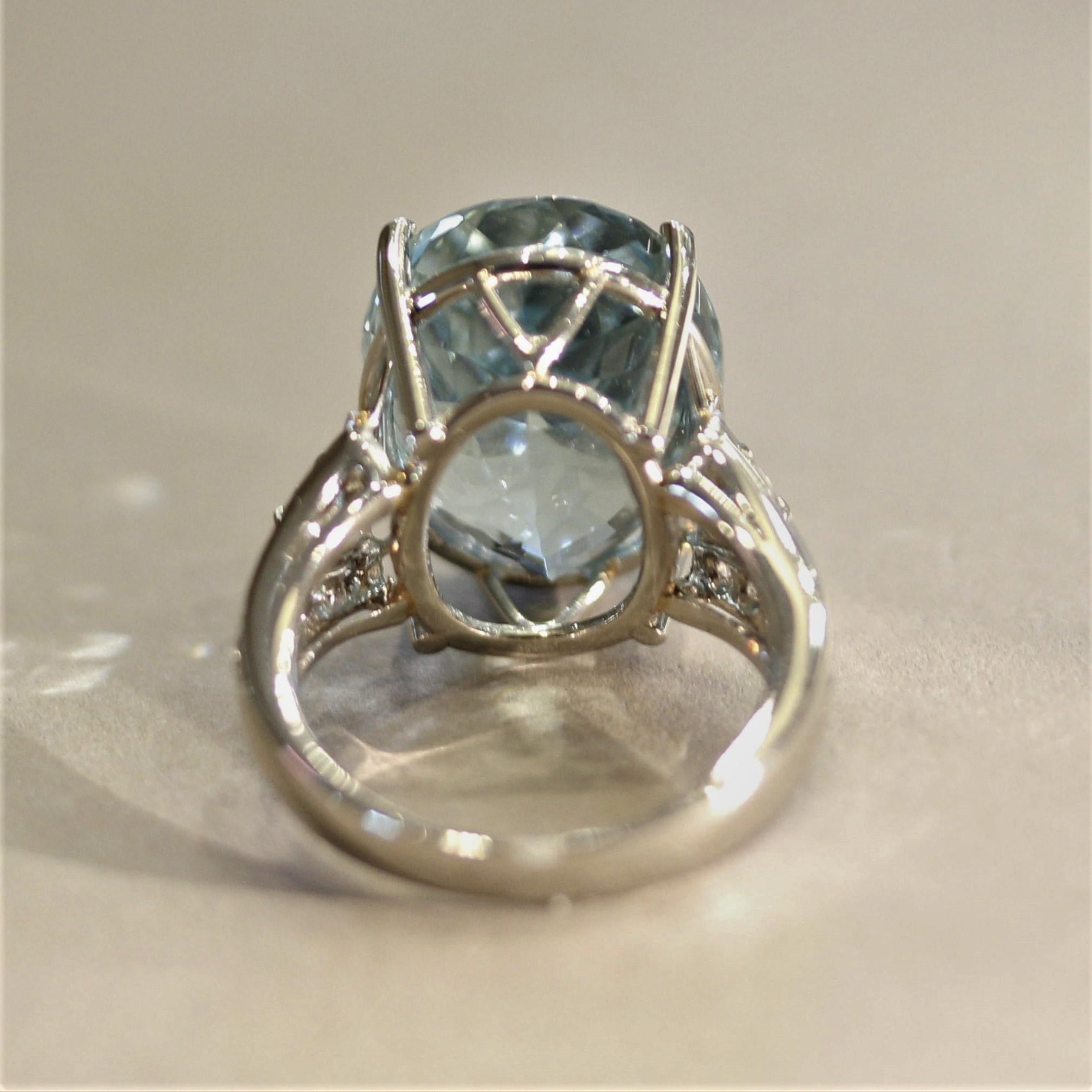 Aquamarine Diamond Platinum Cocktail Ring In New Condition For Sale In Beverly Hills, CA