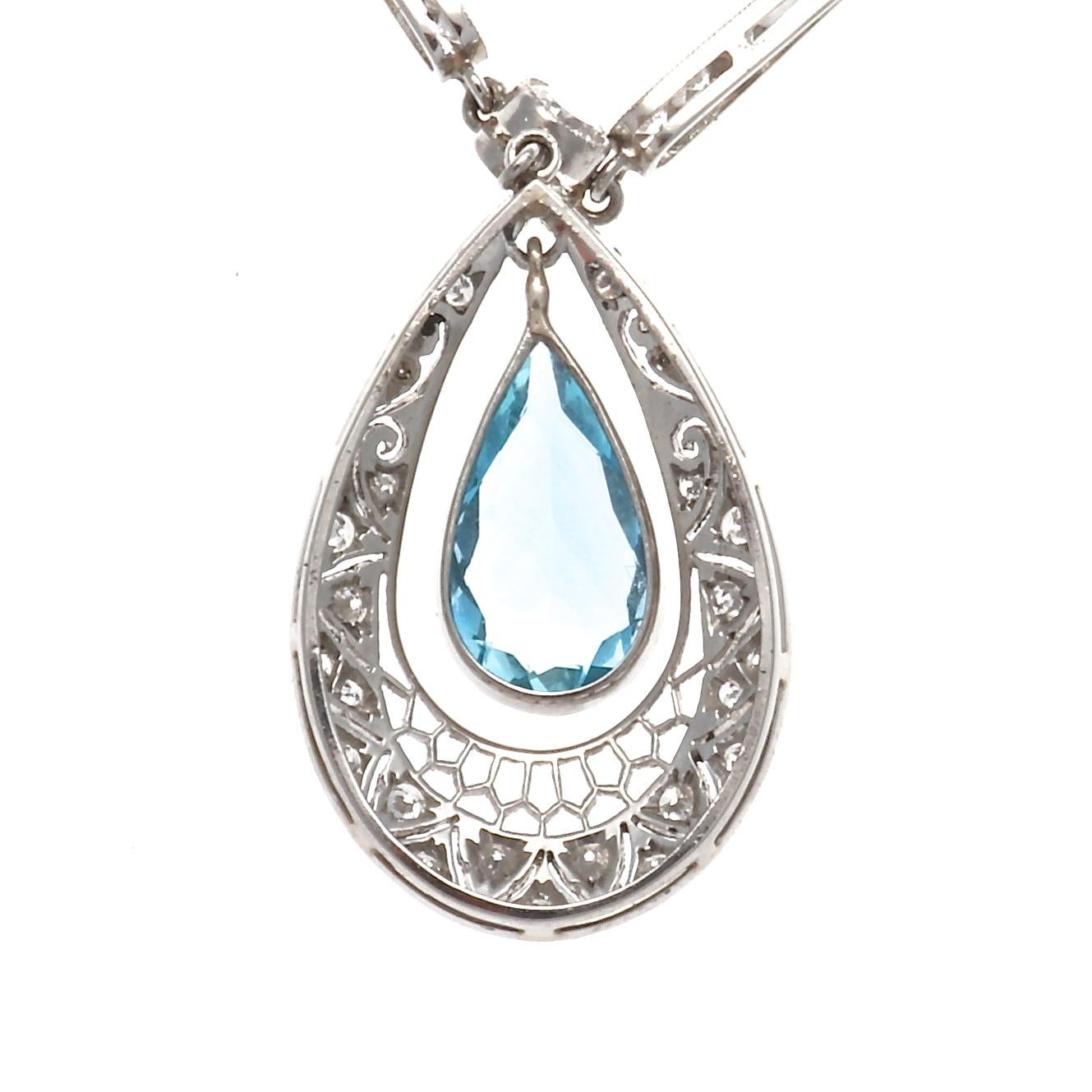 Aquamarine Diamond Platinum Necklace In Excellent Condition In Beverly Hills, CA