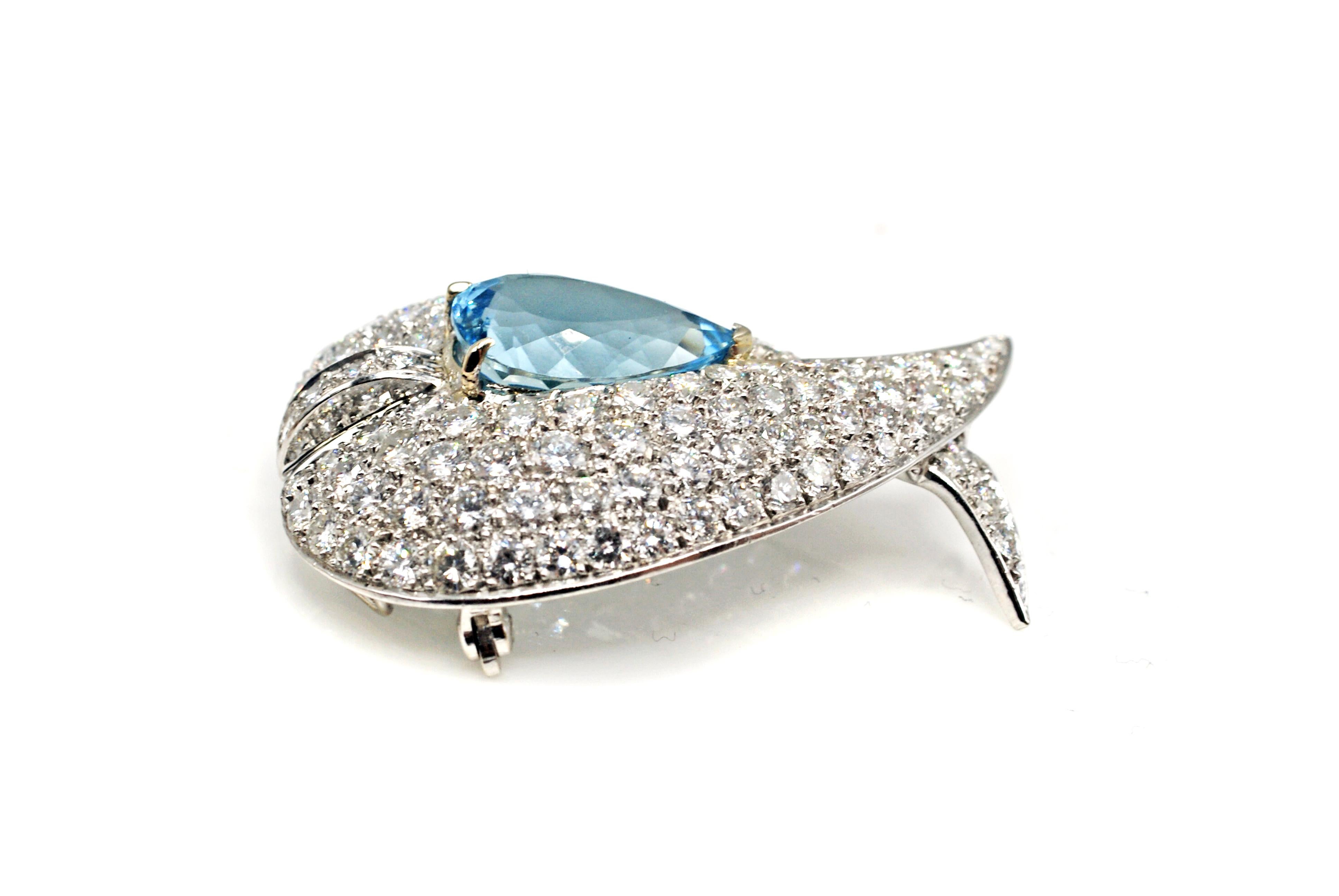 Aquamarine Diamond Platinum Pendant Brooch In Excellent Condition In New York, NY
