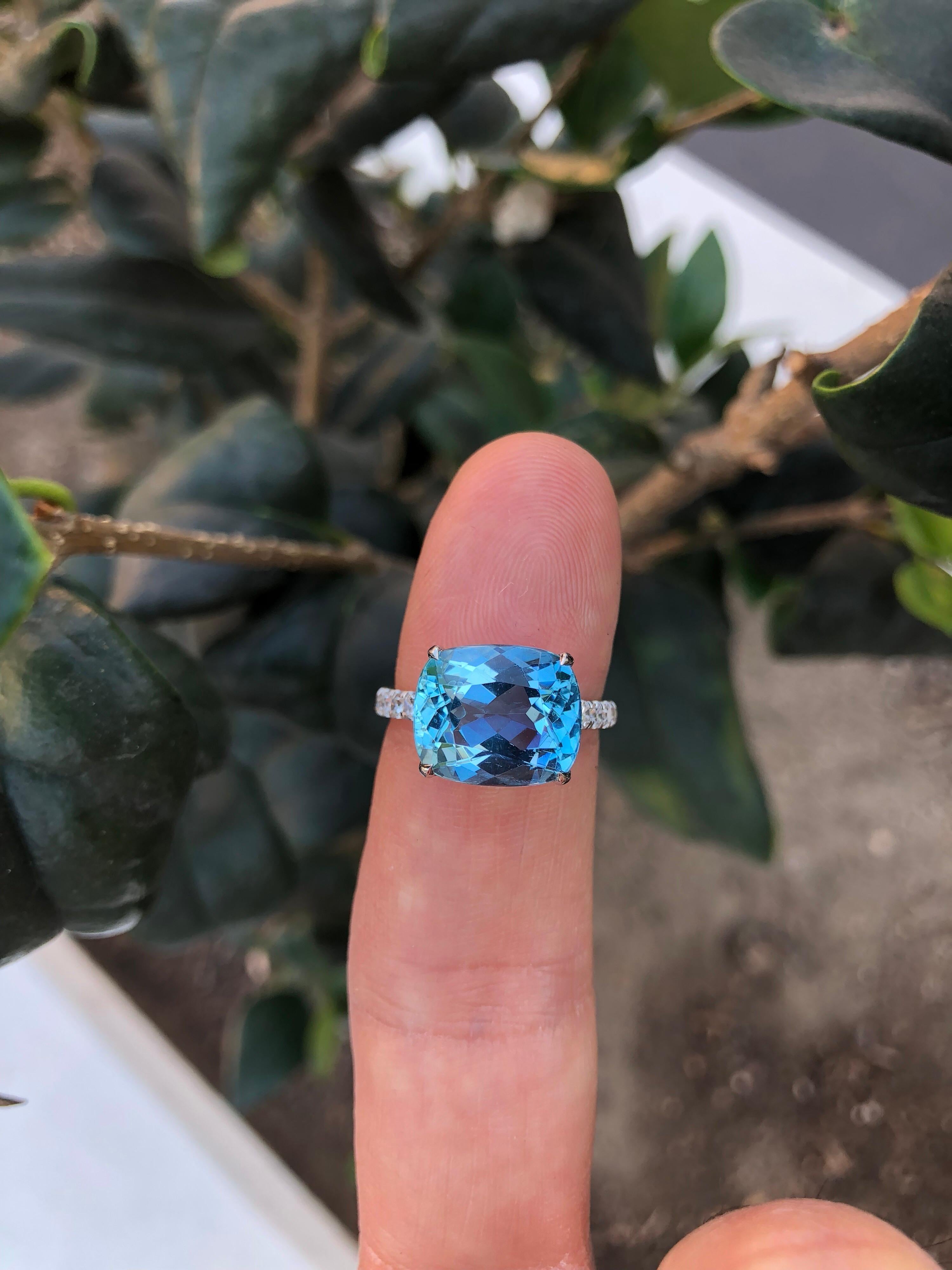 Aquamarine Ring Cushion Cut 5.11 Carats 4