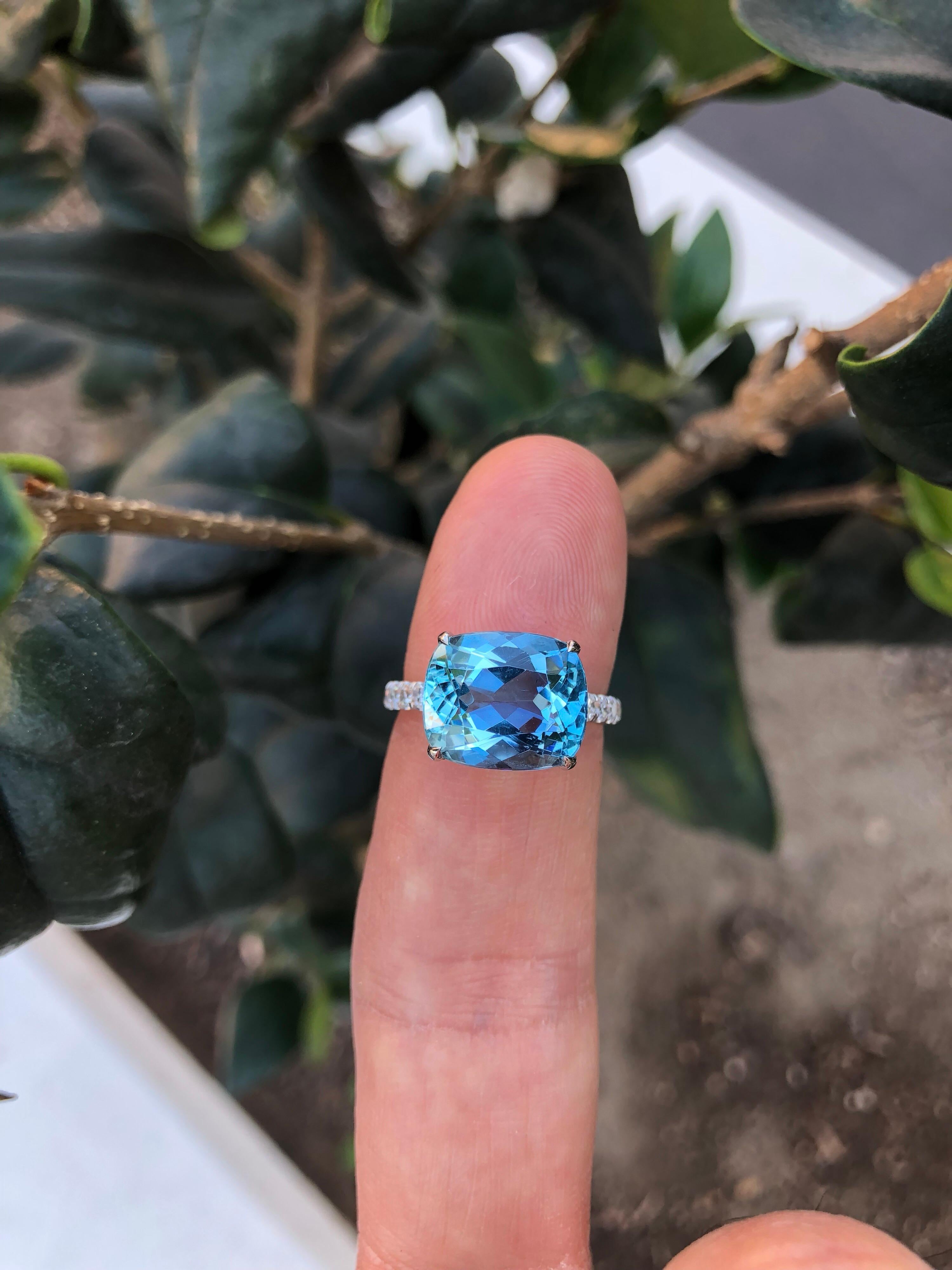 Aquamarine Ring Cushion Cut 5.11 Carats 3