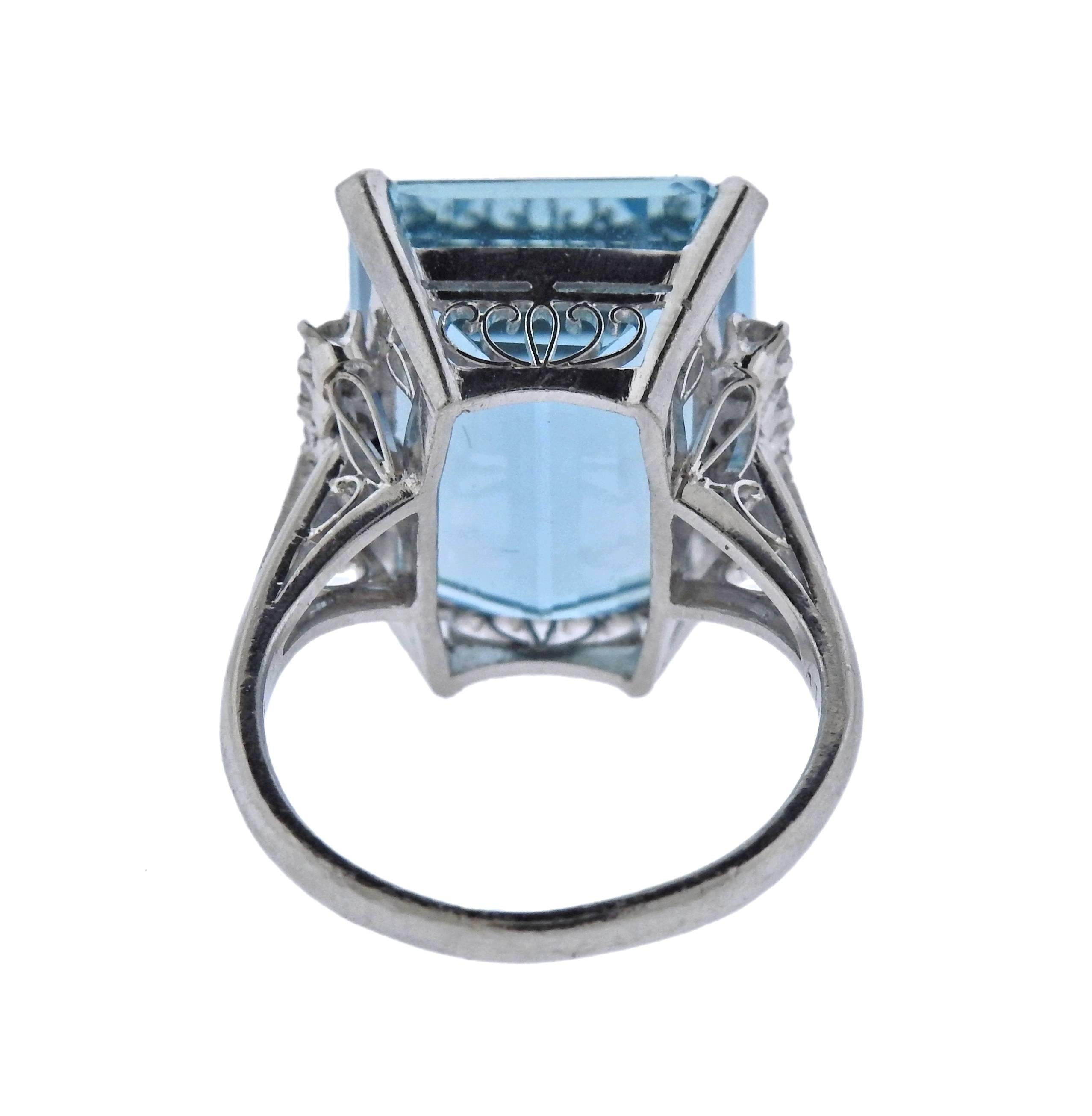 Aquamarine Diamond Platinum Ring In Excellent Condition In Lambertville, NJ