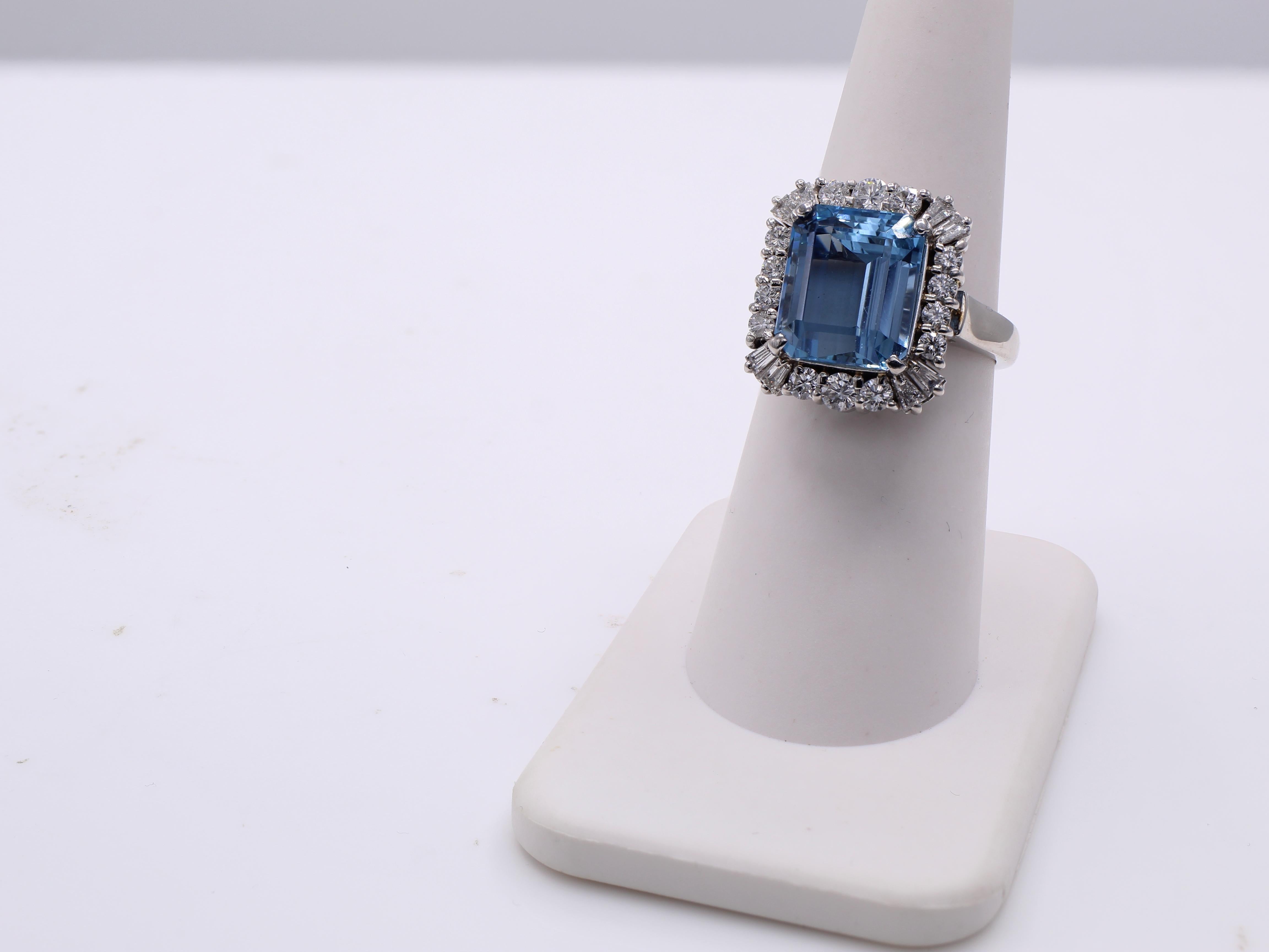 Aquamarine Diamond Platinum Ring In Excellent Condition For Sale In New York, NY