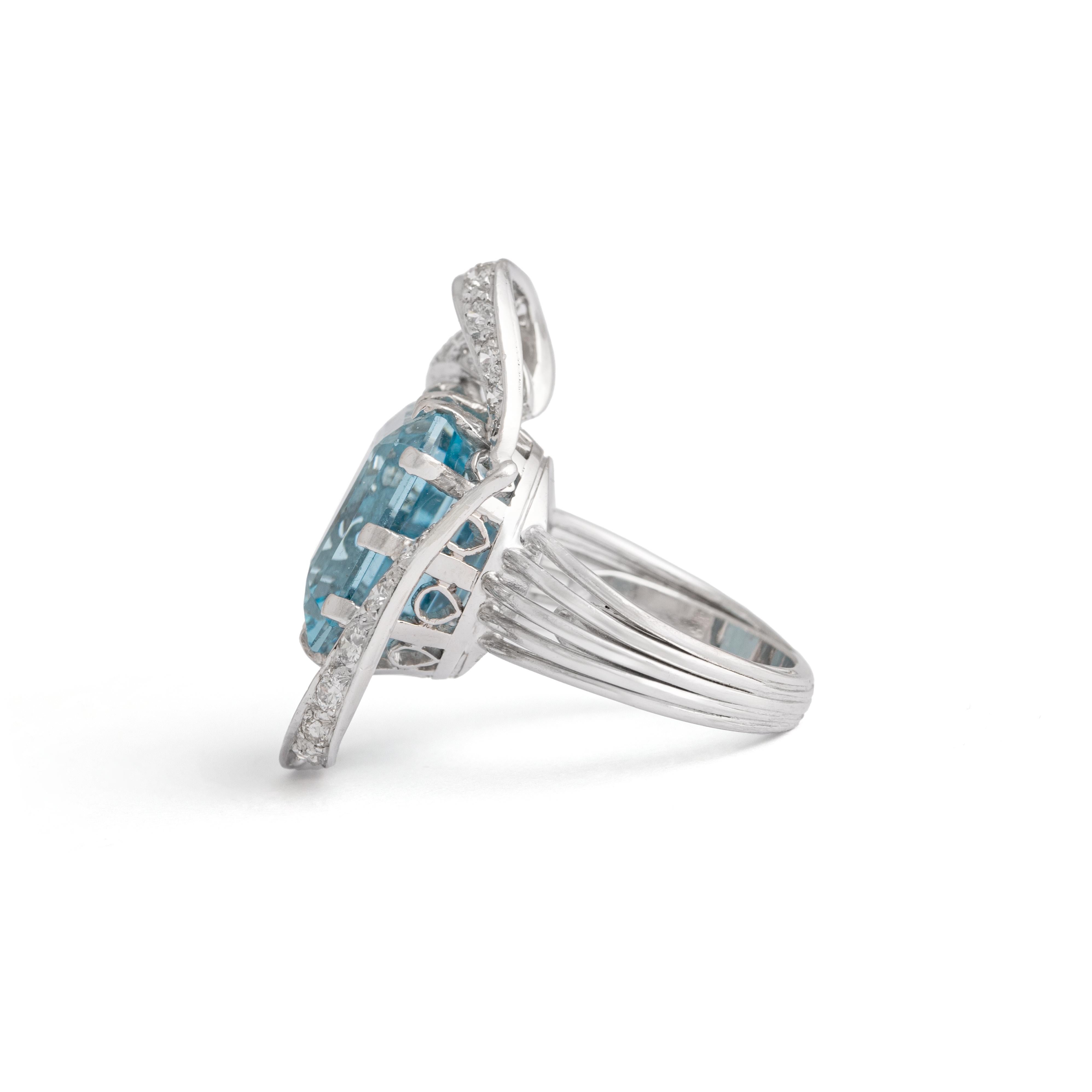 Women's or Men's Aquamarine Diamond Platinum Ring For Sale