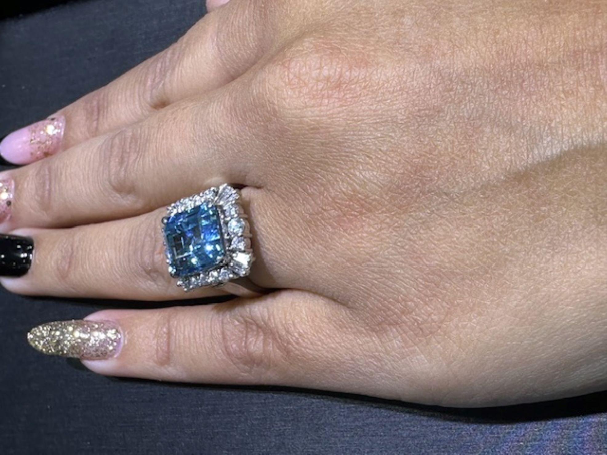 Aquamarine Diamond Platinum Ring For Sale 1