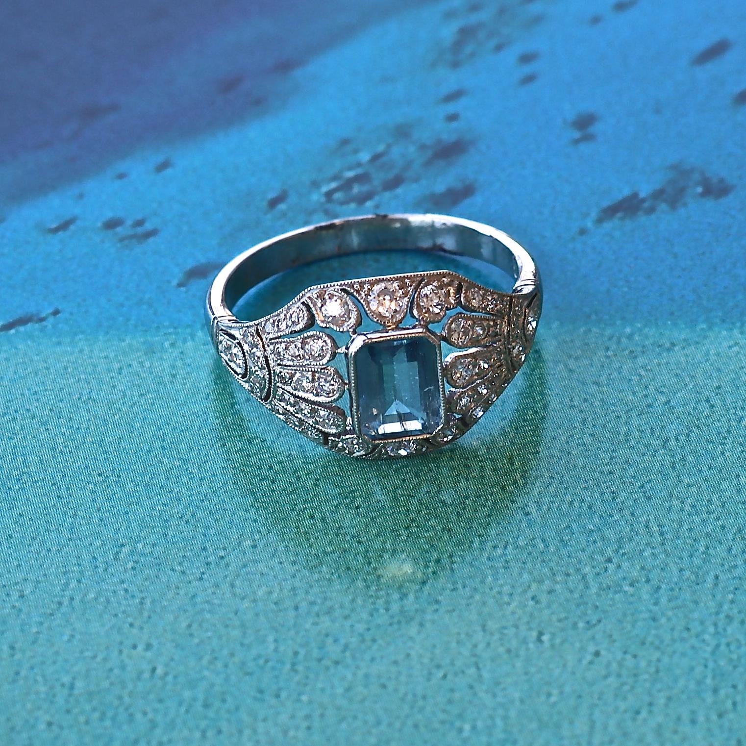 Aquamarine Diamond Platinum Ring 2