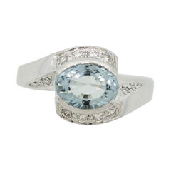 Platin-Ring mit Aquamarin und Diamant